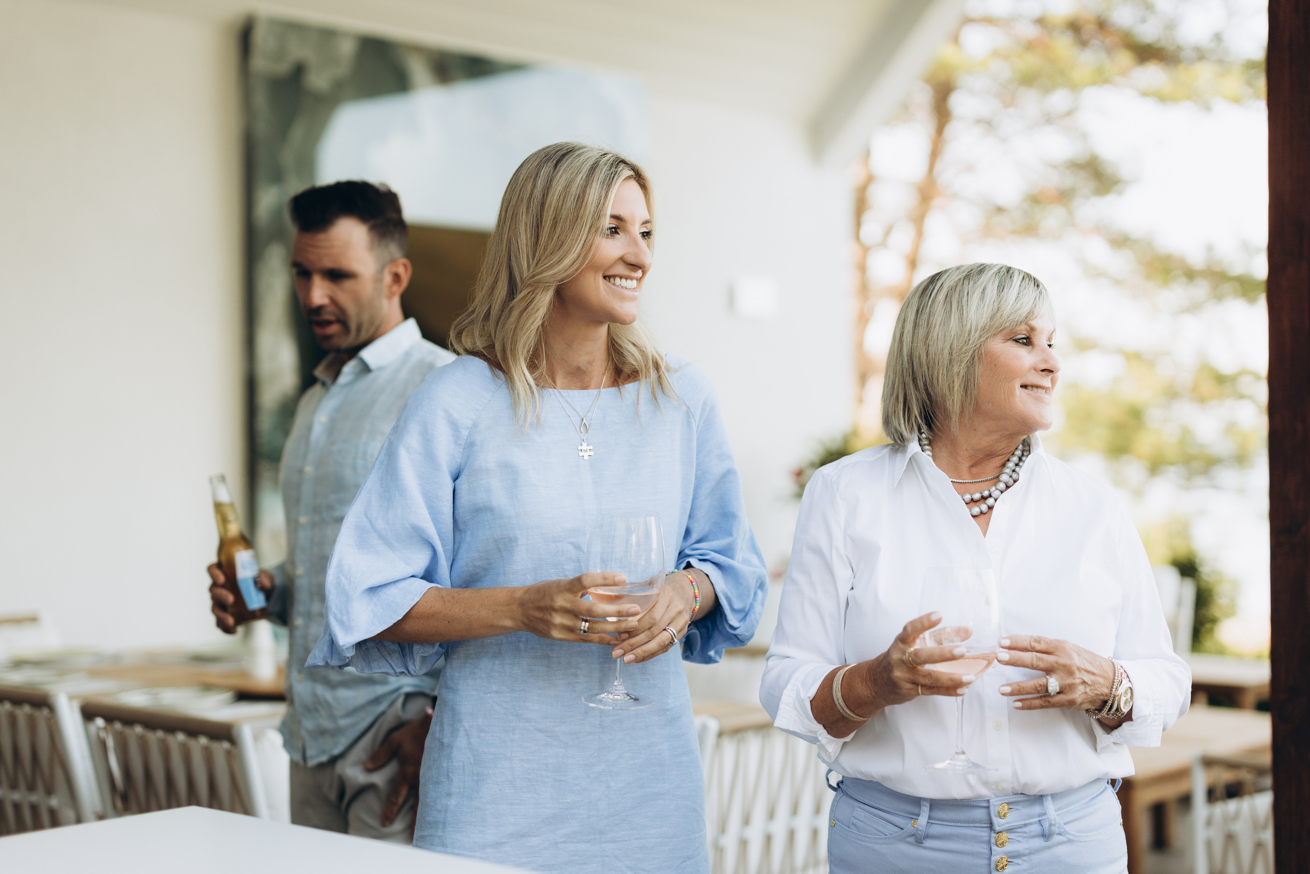 Family time. Wedding Photographer Toronto