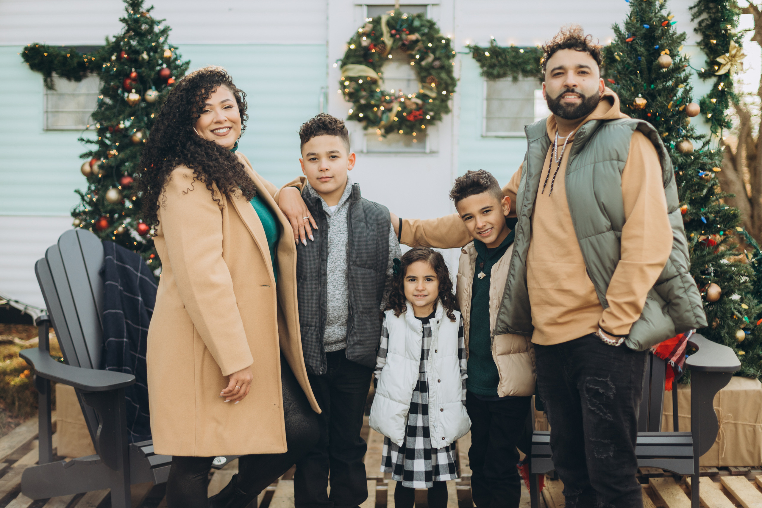 Christmas mini session. Wedding Photographer Toronto