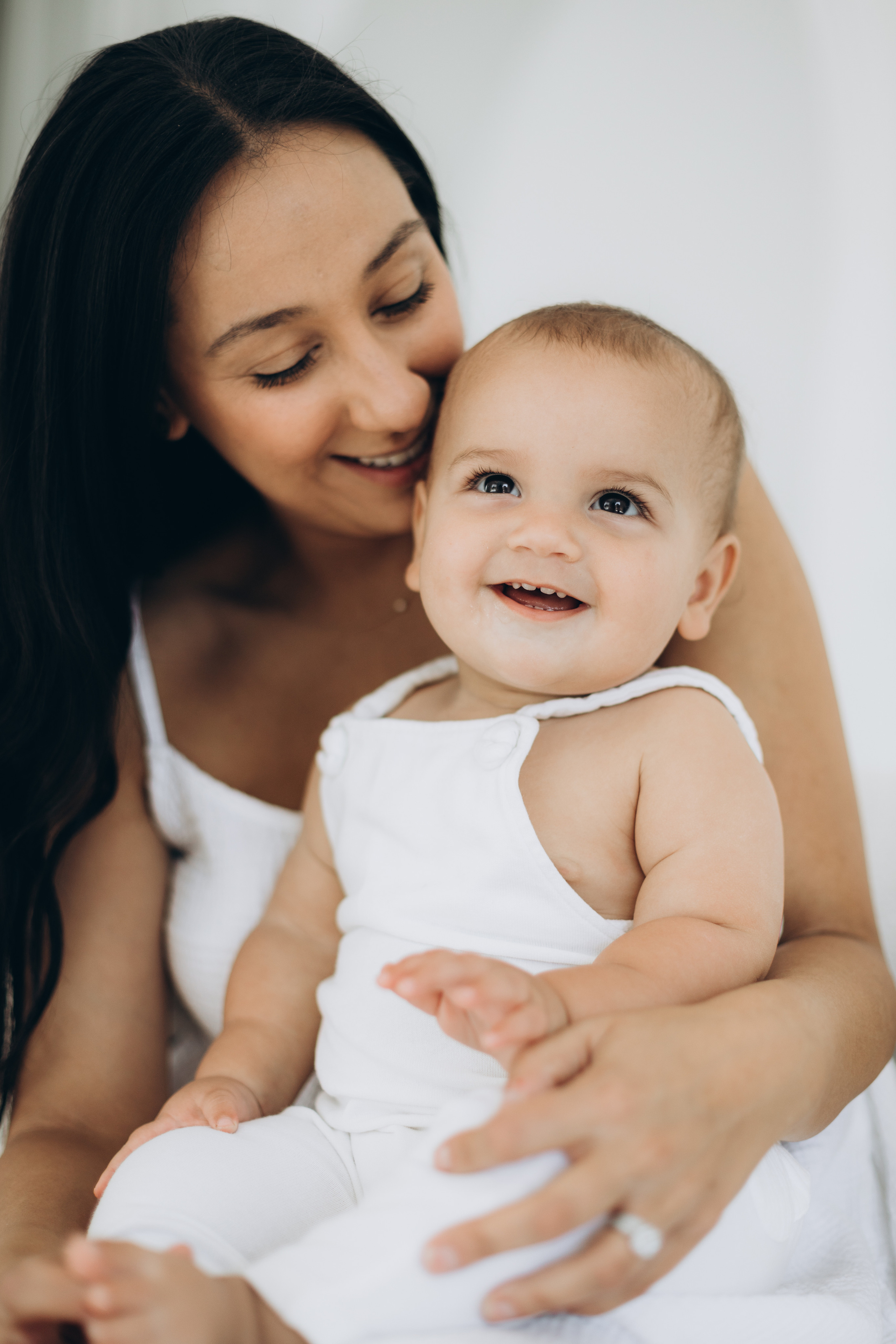 Cake smash. Wedding Photographer Toronto