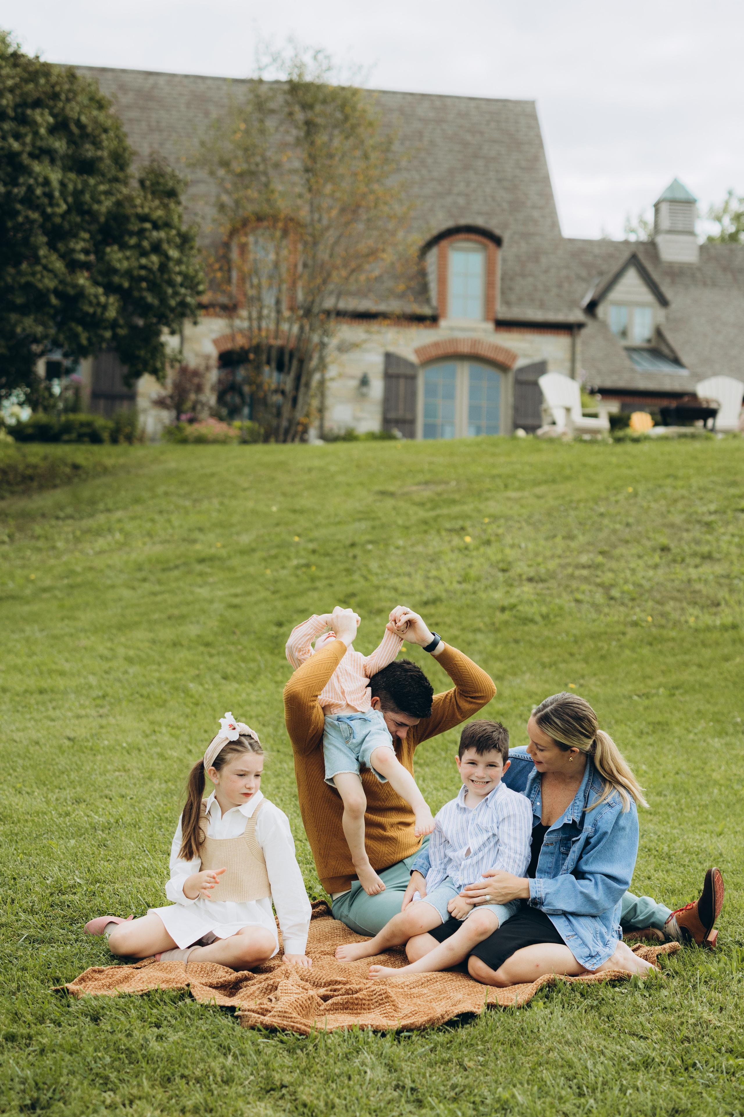 Fall family session. Wedding Photographer Toronto