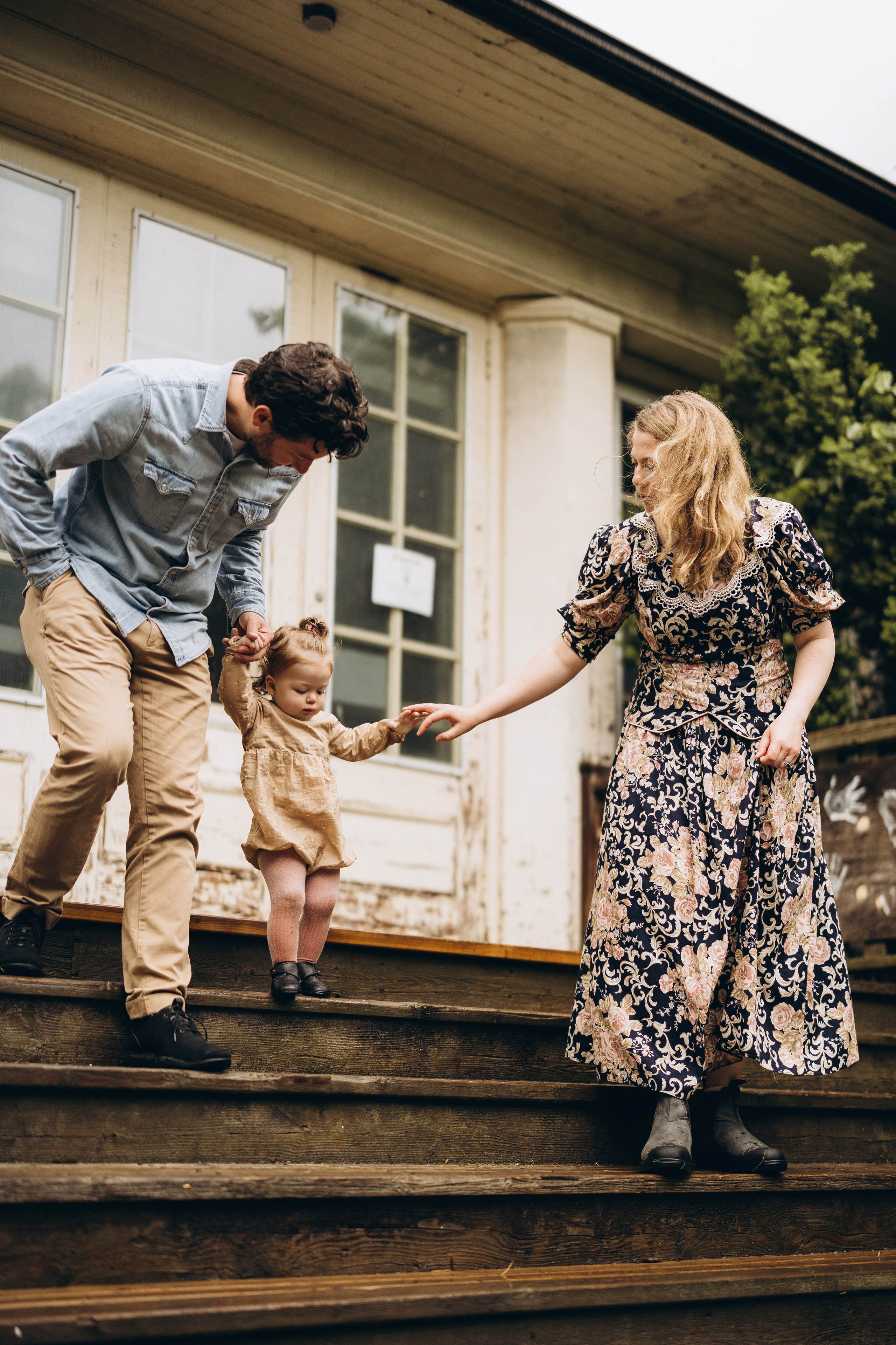 Under the rain. Wedding Photographer Toronto