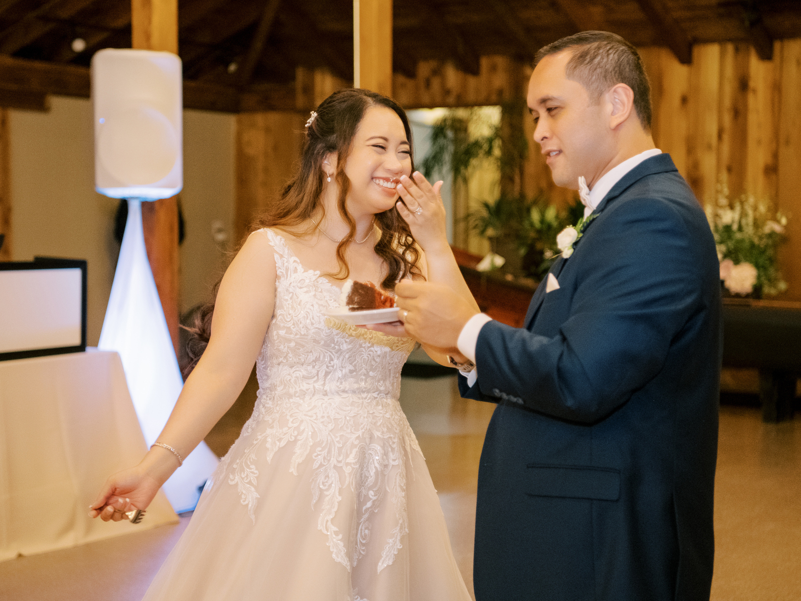 Wedding photographer Seattle. Anna Ternova — Wedding & Family Photographer in Seattle