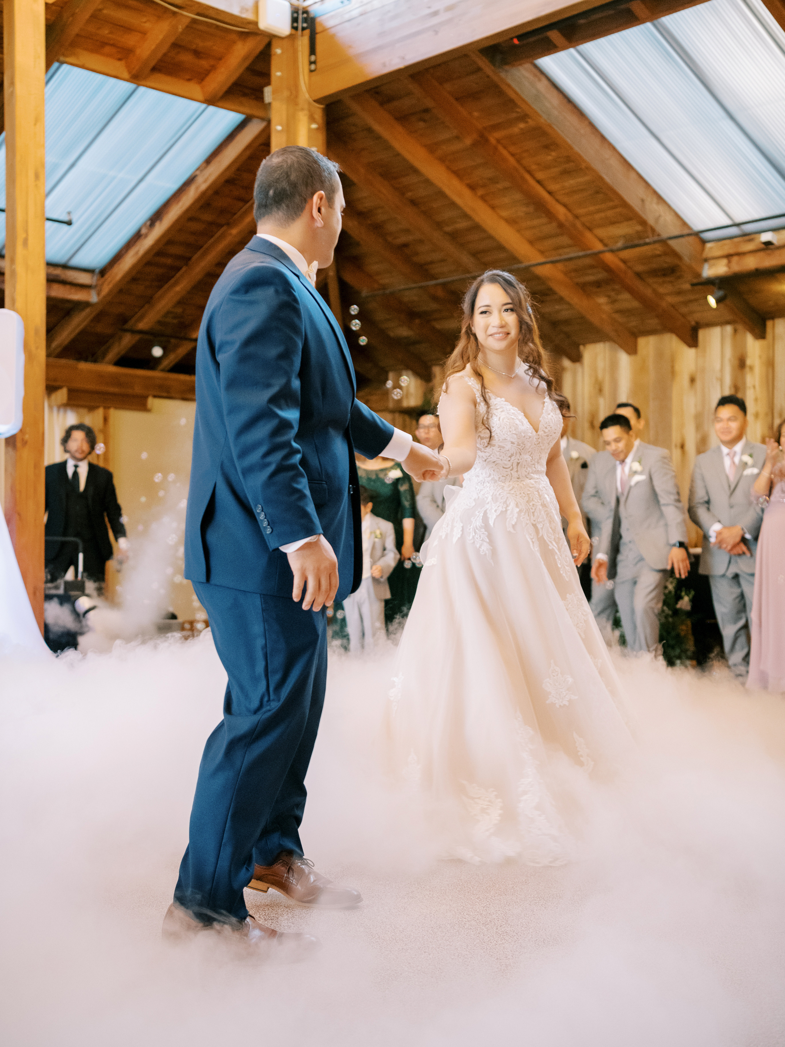 Wedding photographer Seattle. Anna Ternova — Wedding & Family Photographer in Seattle