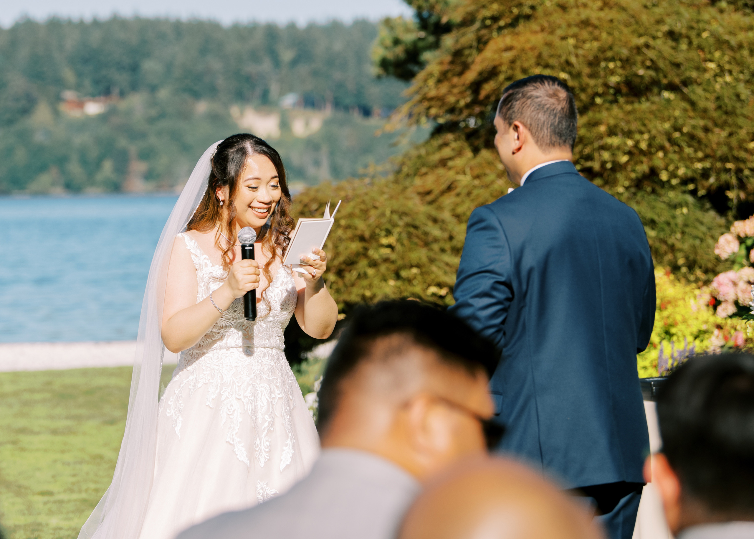 Wedding photographer Seattle. Anna Ternova — Wedding & Family Photographer in Seattle