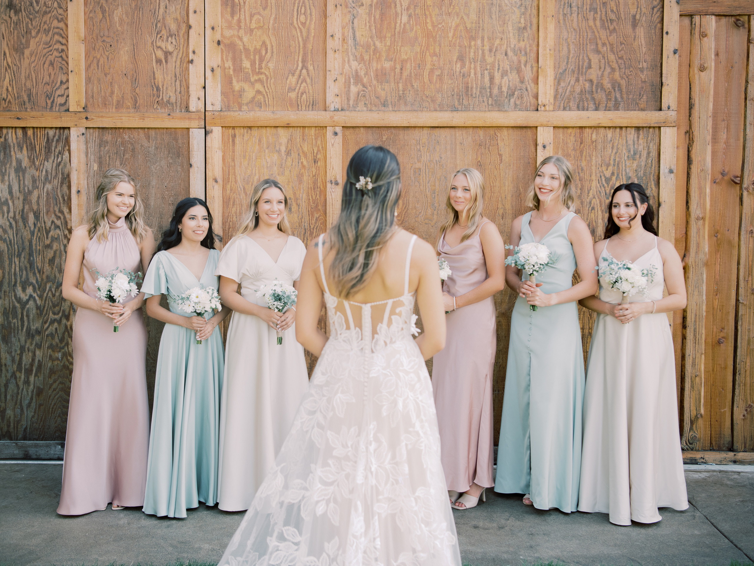 Wedding photographer Seattle. Anna Ternova — Wedding & Family Photographer in Seattle