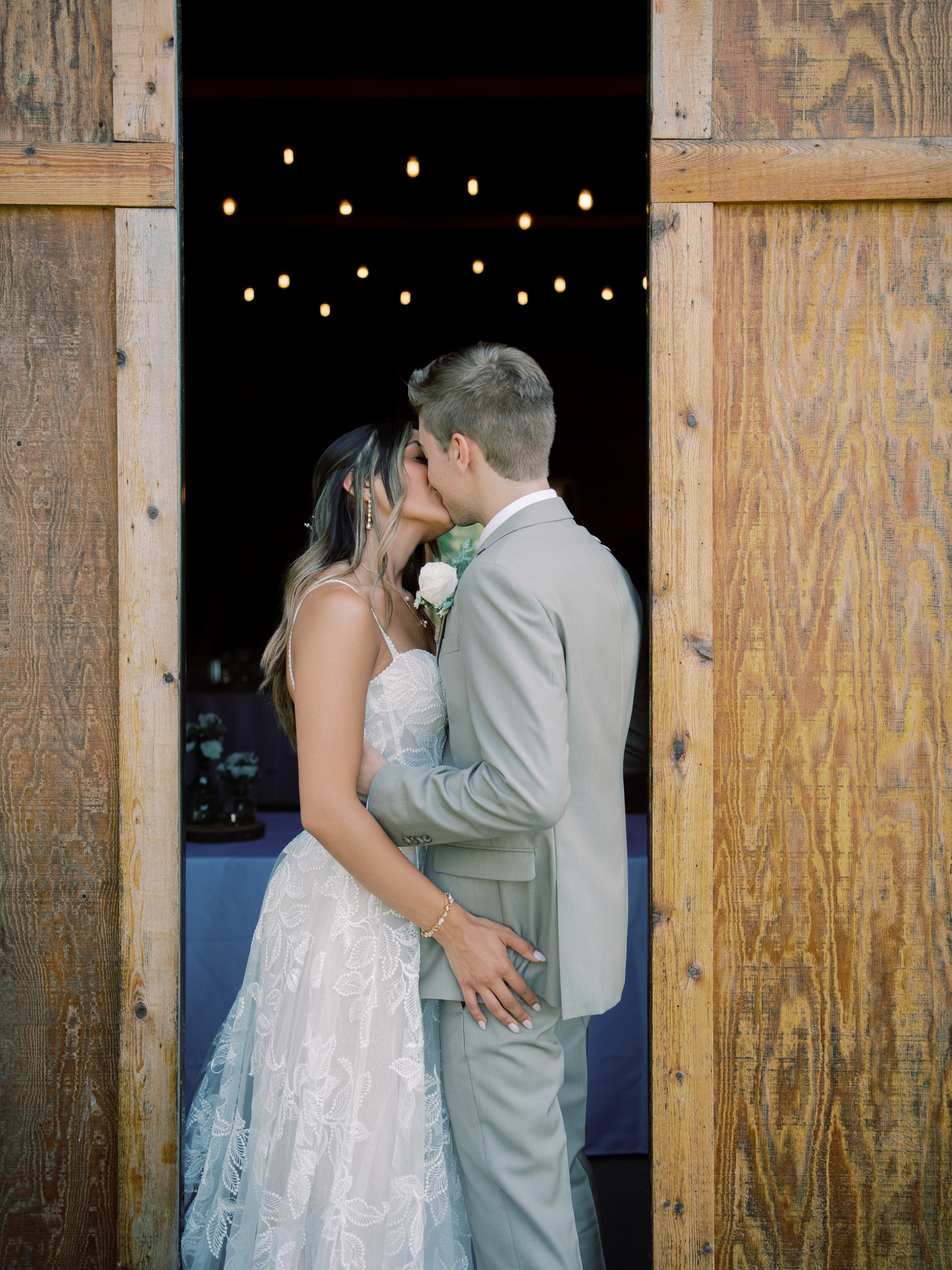 Wedding photographer Seattle. Anna Ternova — Wedding & Family Photographer in Seattle