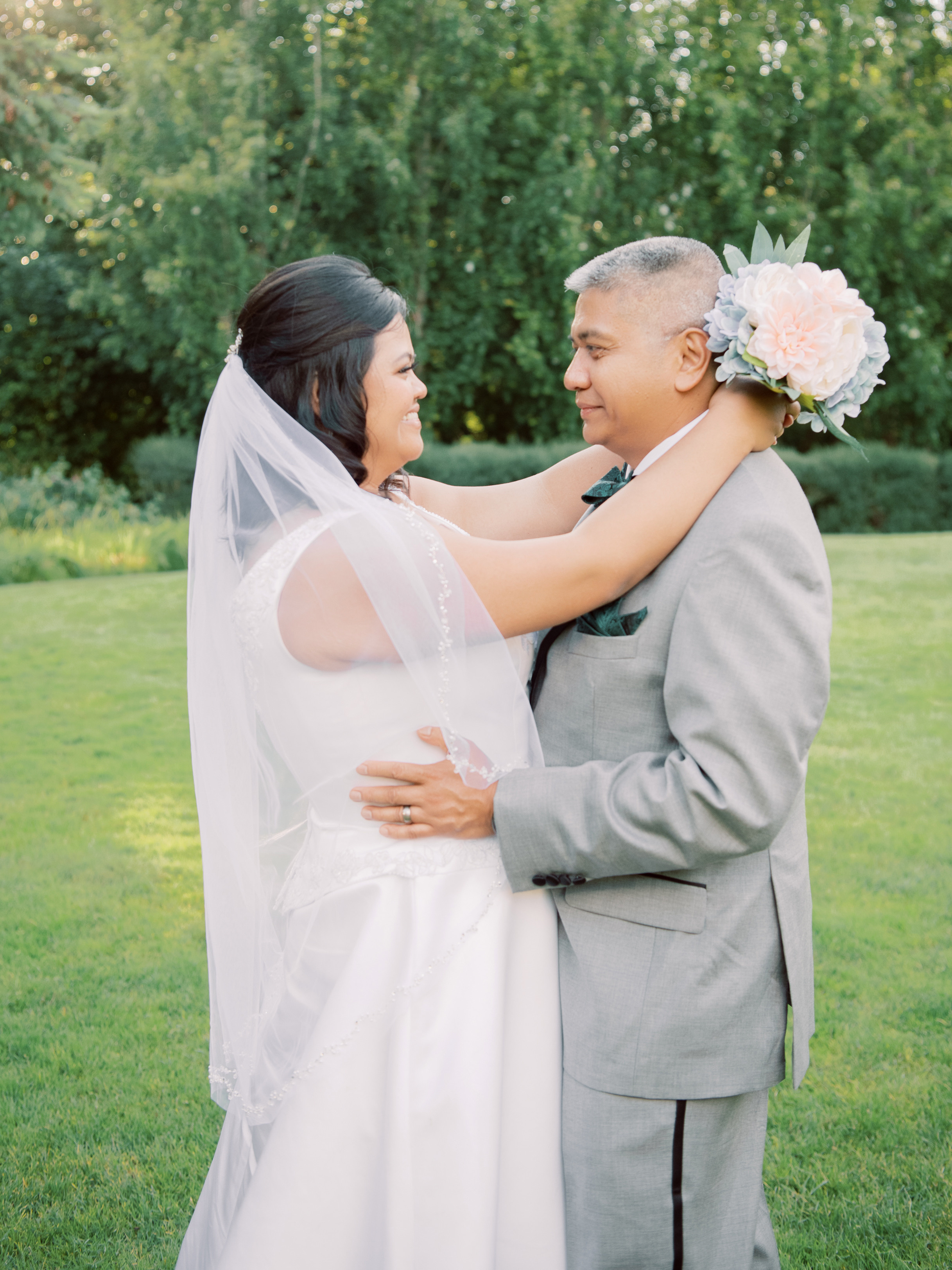 Wedding photographer Seattle. Anna Ternova — Wedding & Family Photographer in Seattle