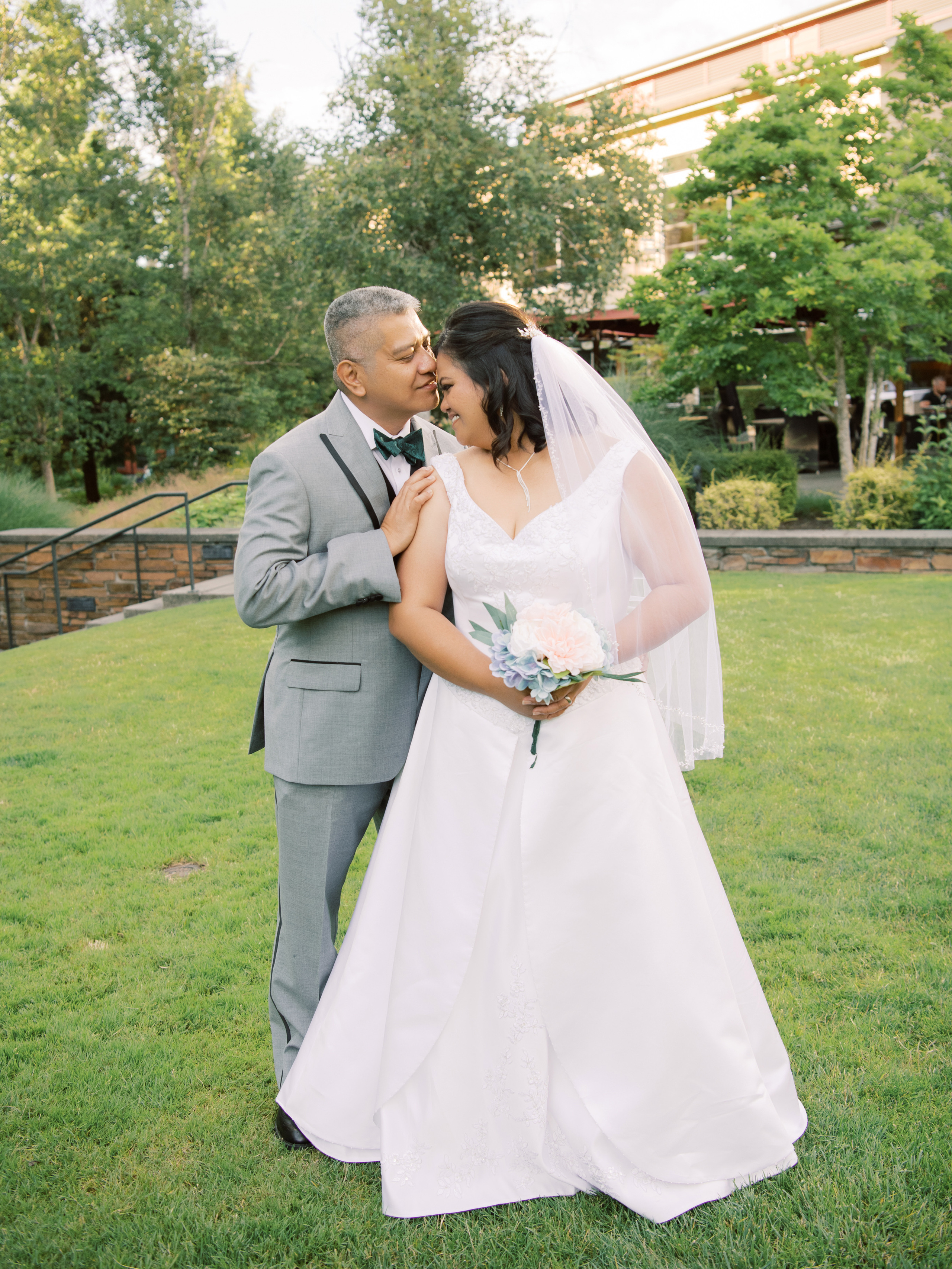 Wedding photographer Seattle. Anna Ternova — Wedding & Family Photographer in Seattle