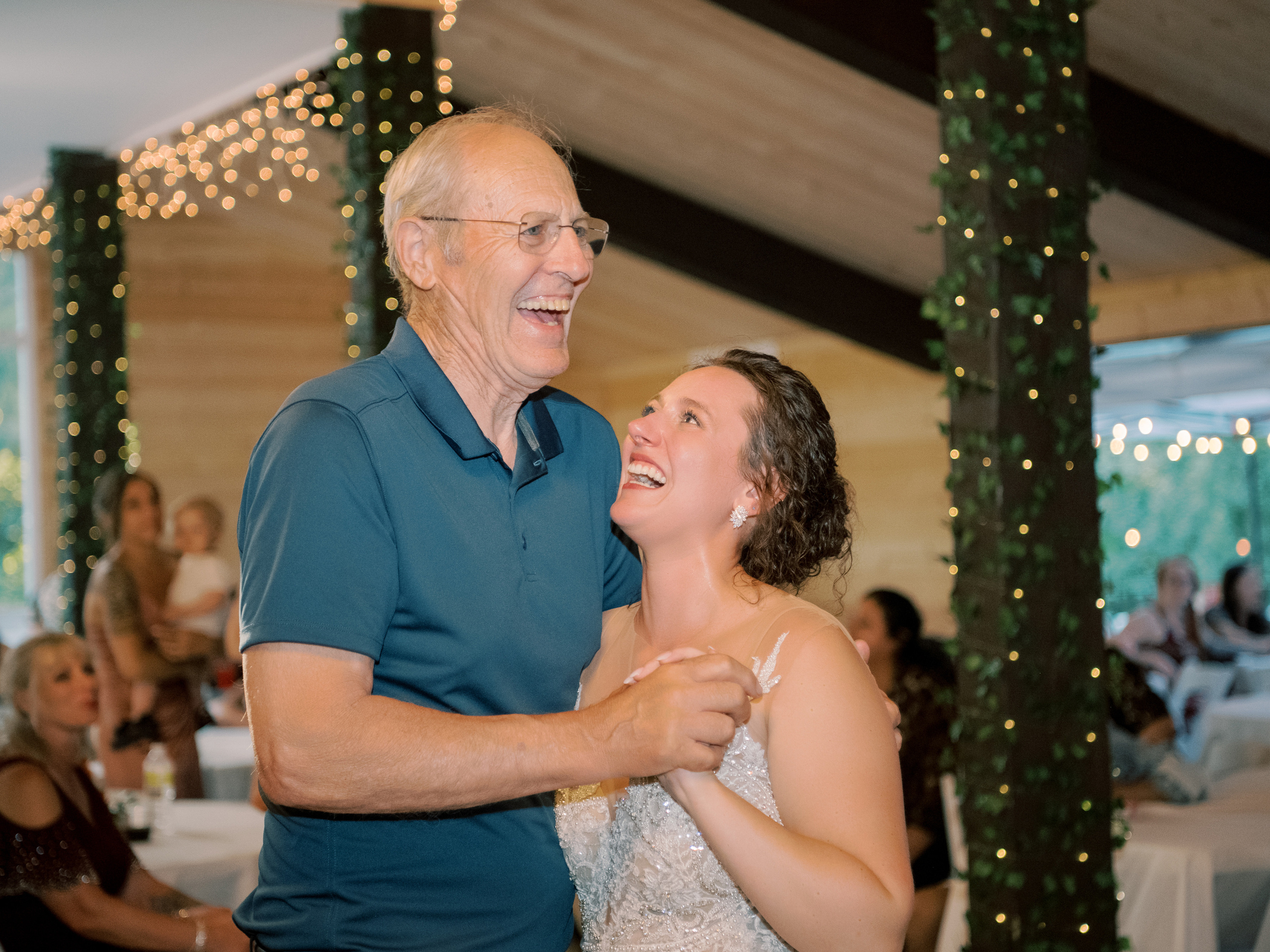 Wedding photographer Seattle. Anna Ternova — Wedding & Family Photographer in Seattle