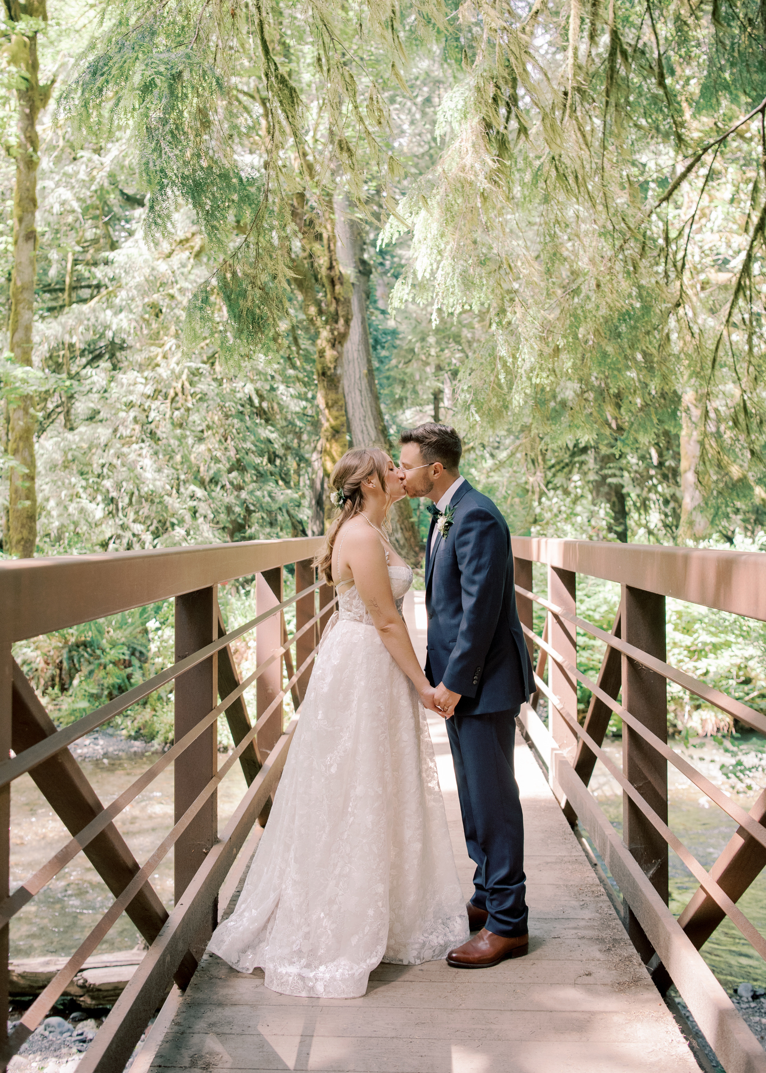 Wedding photographer Seattle. Anna Ternova — Wedding & Family Photographer in Seattle