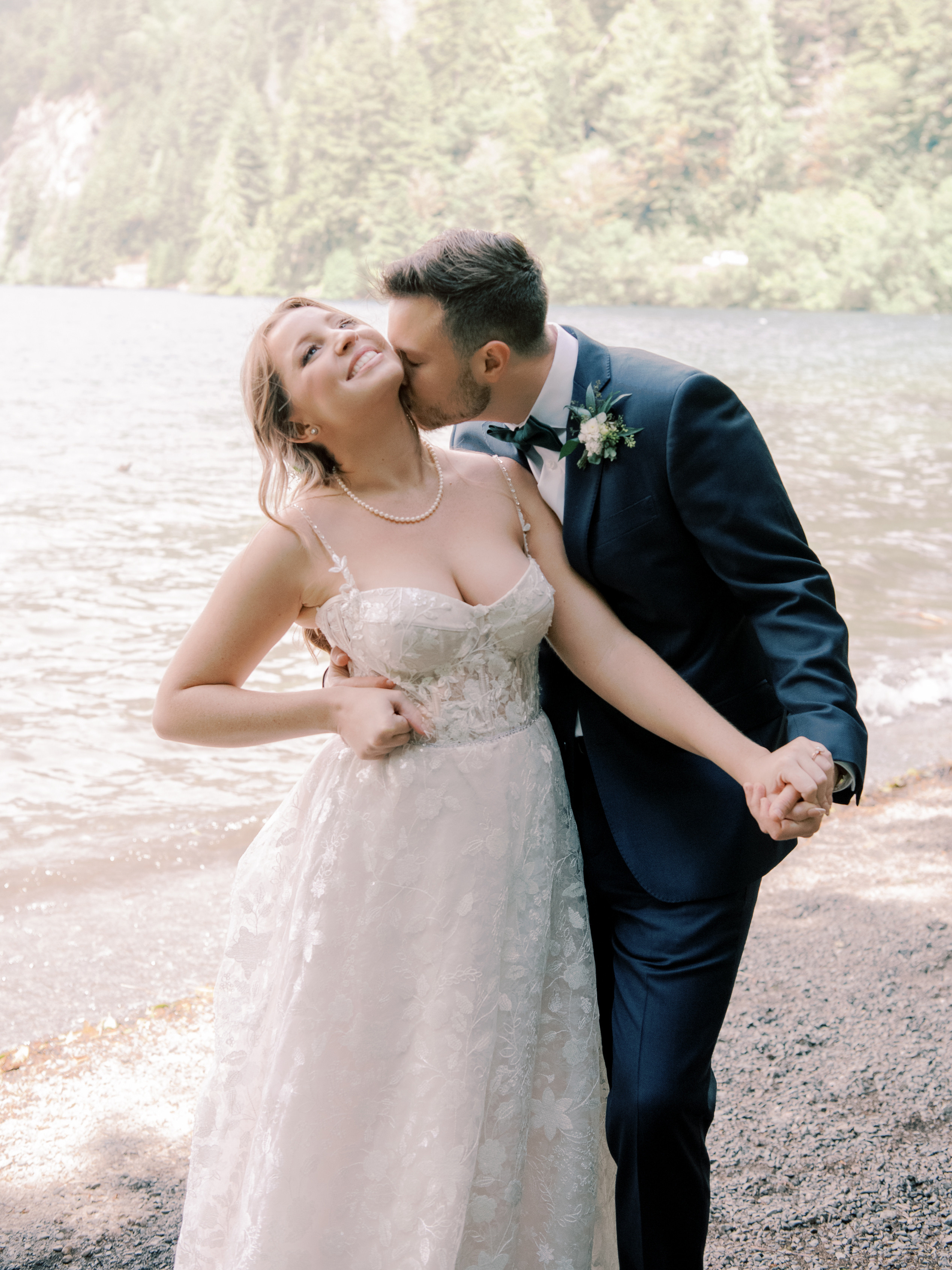 Wedding photographer Seattle. Anna Ternova — Wedding & Family Photographer in Seattle