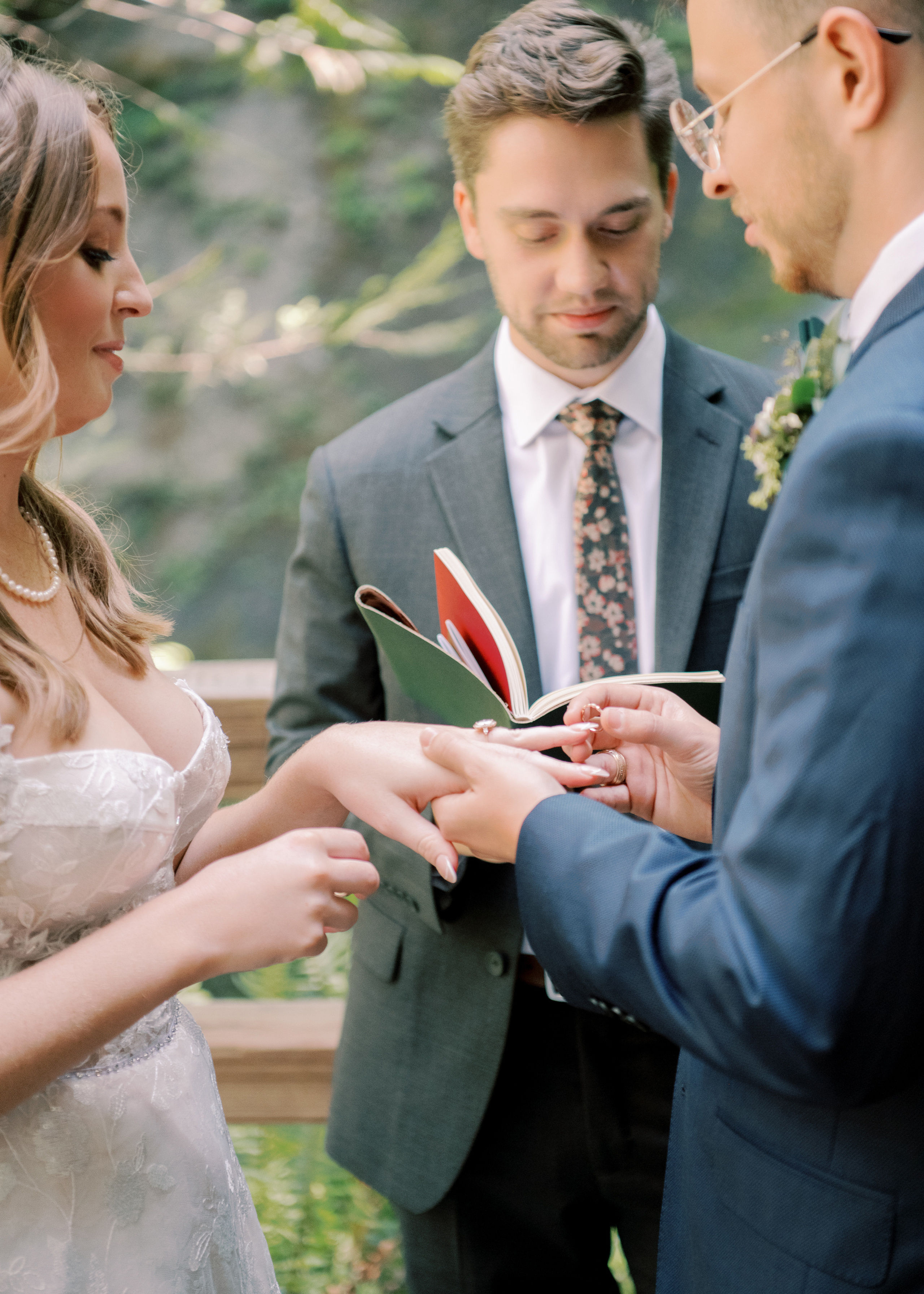 Wedding photographer Seattle. Anna Ternova — Wedding & Family Photographer in Seattle