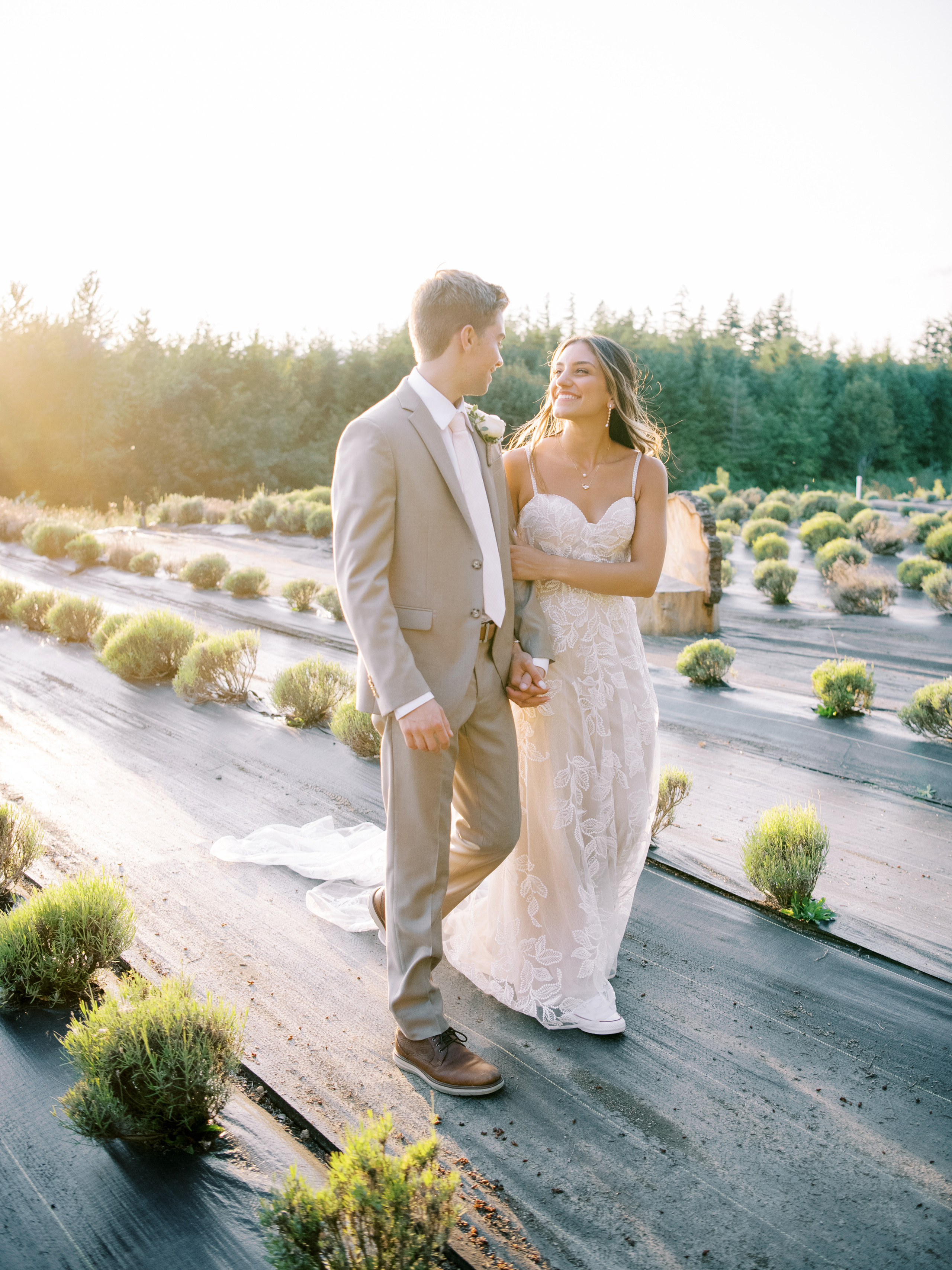 Wedding photographer Seattle. Anna Ternova — Wedding & Family Photographer in Seattle