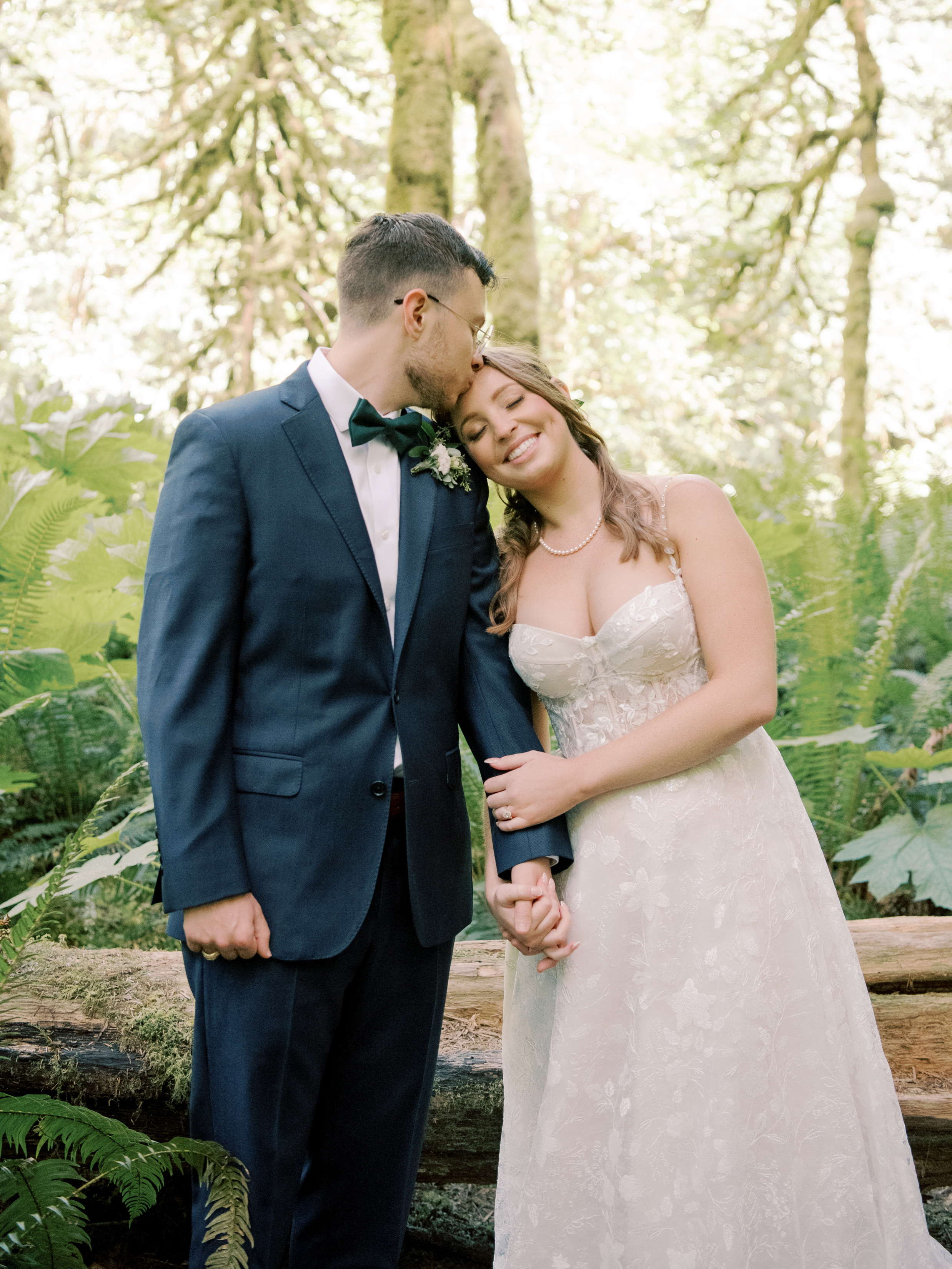 Wedding photographer Seattle. Anna Ternova — Wedding & Family Photographer in Seattle