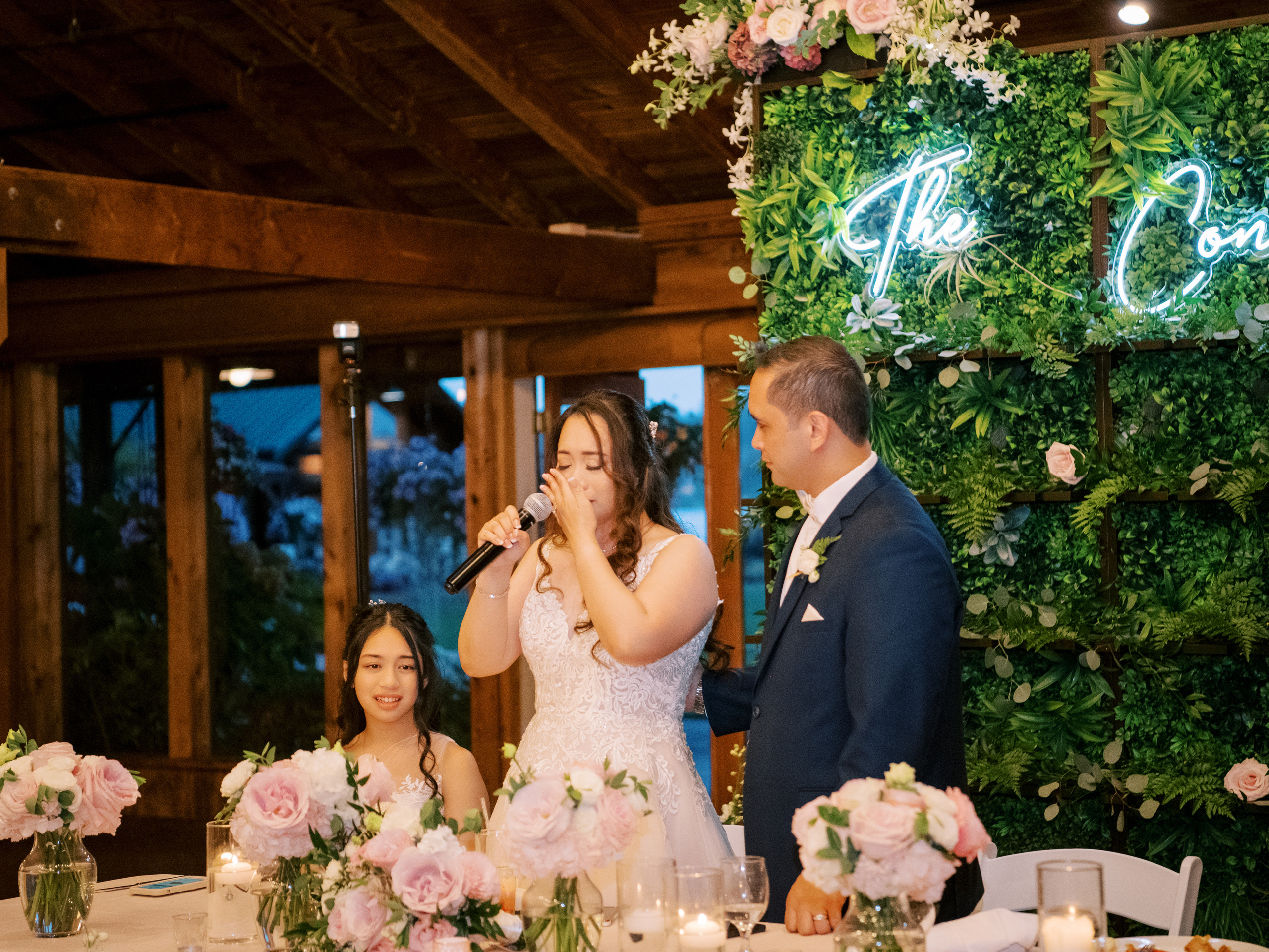 Wedding photographer Seattle. Anna Ternova — Wedding & Family Photographer in Seattle