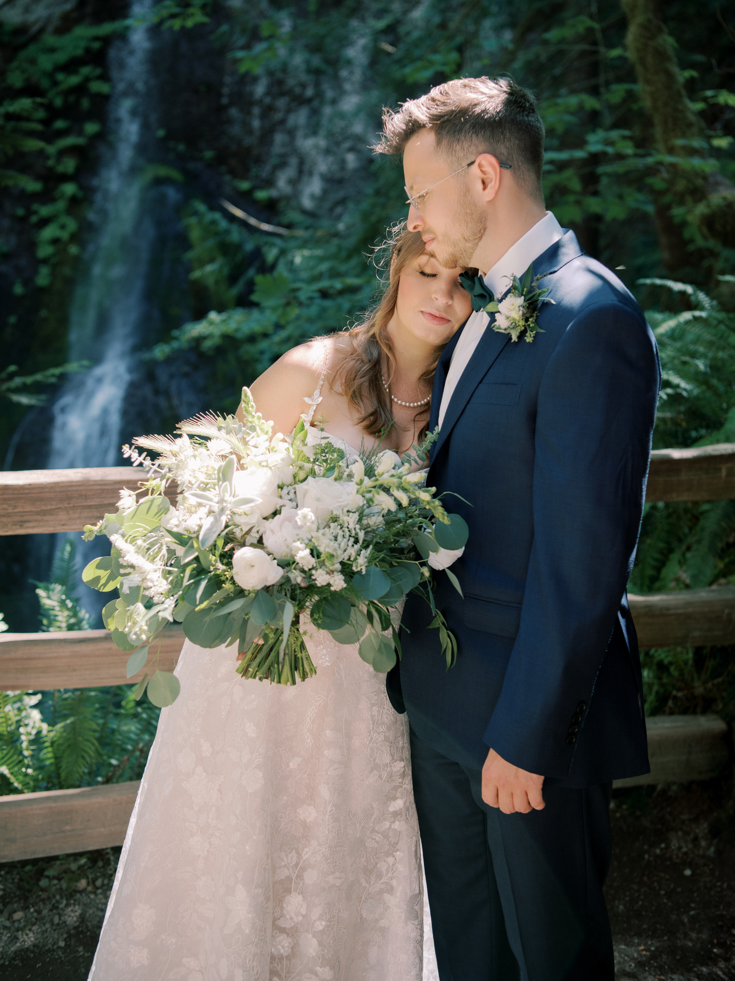 Wedding photographer Seattle. Anna Ternova — Wedding & Family Photographer in Seattle