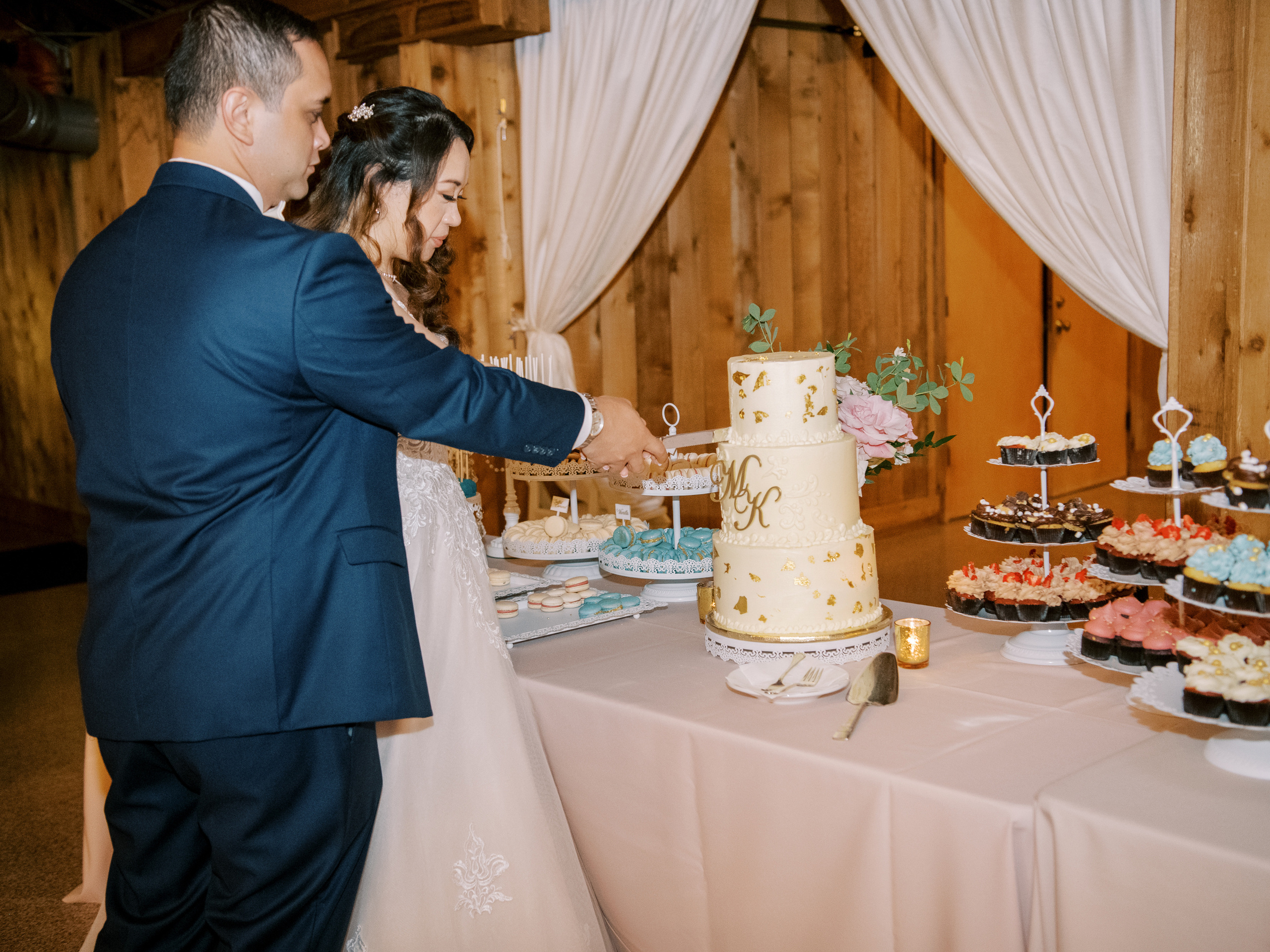 Wedding photographer Seattle. Anna Ternova — Wedding & Family Photographer in Seattle