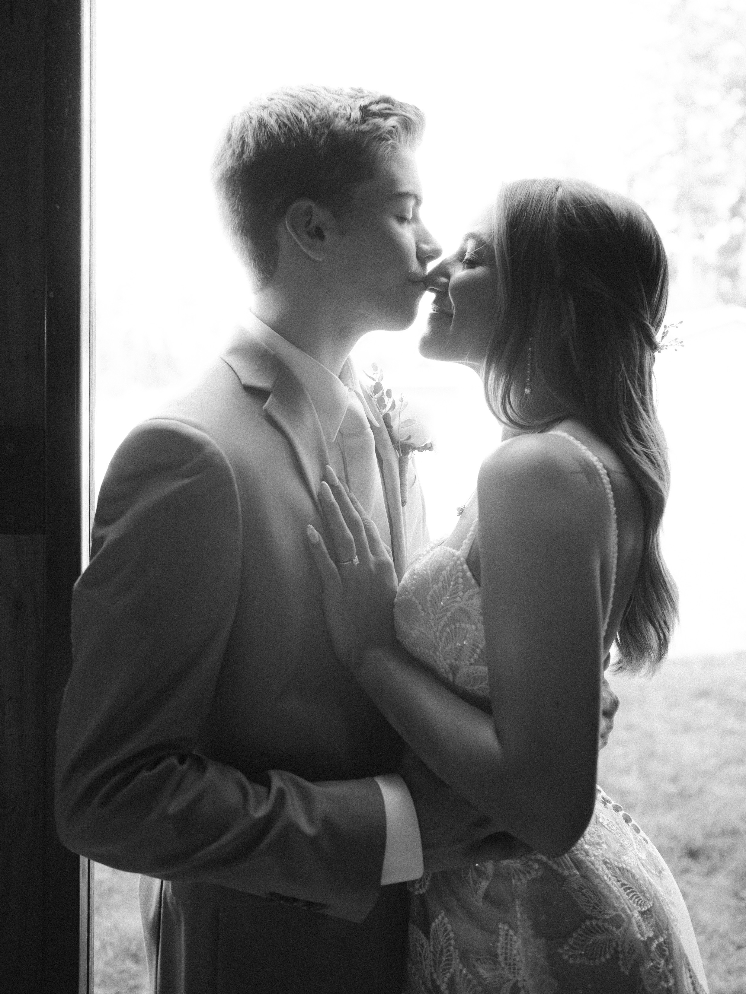 Wedding photographer Seattle. Anna Ternova — Wedding & Family Photographer in Seattle