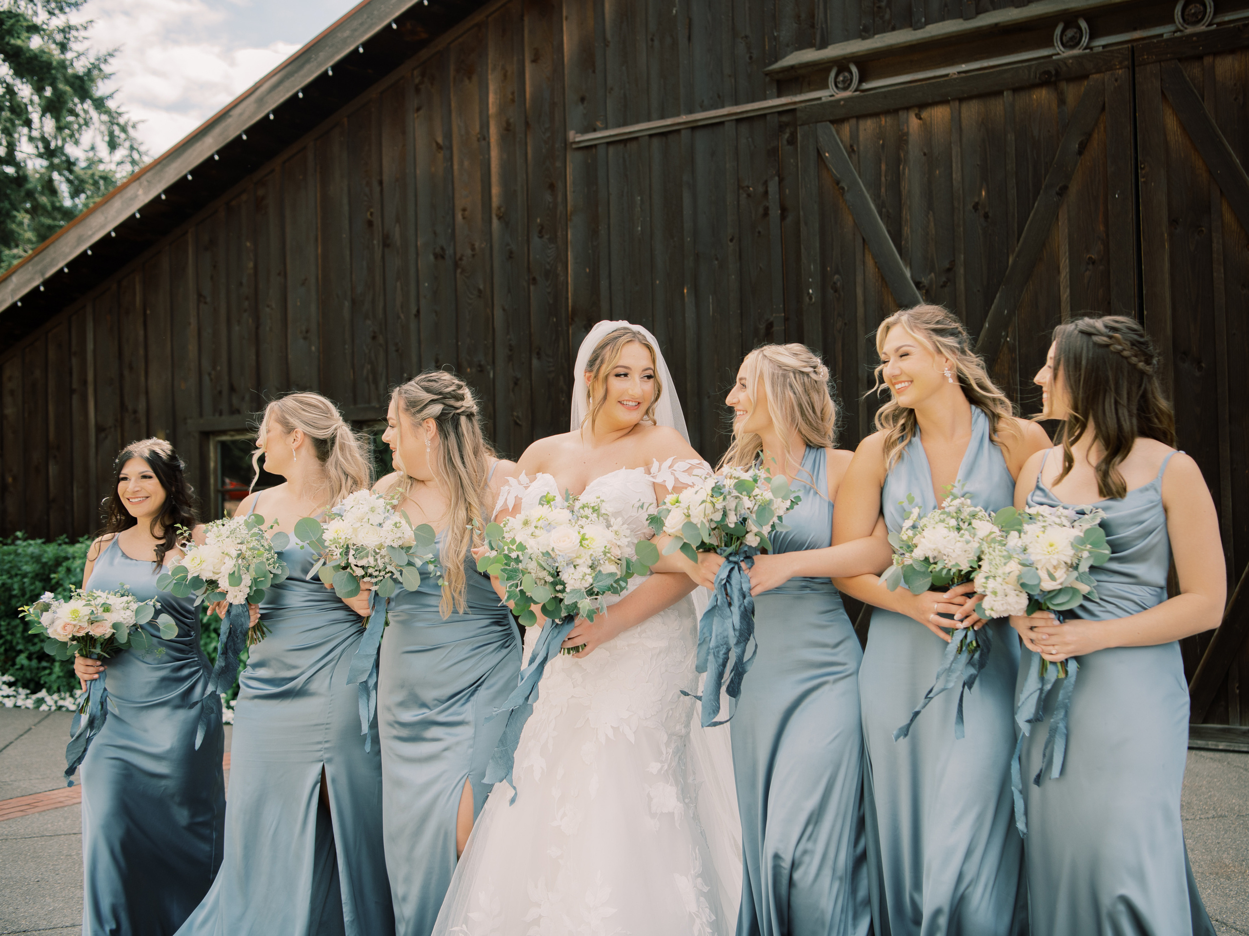 Wedding photographer Seattle. Anna Ternova — Wedding & Family Photographer in Seattle