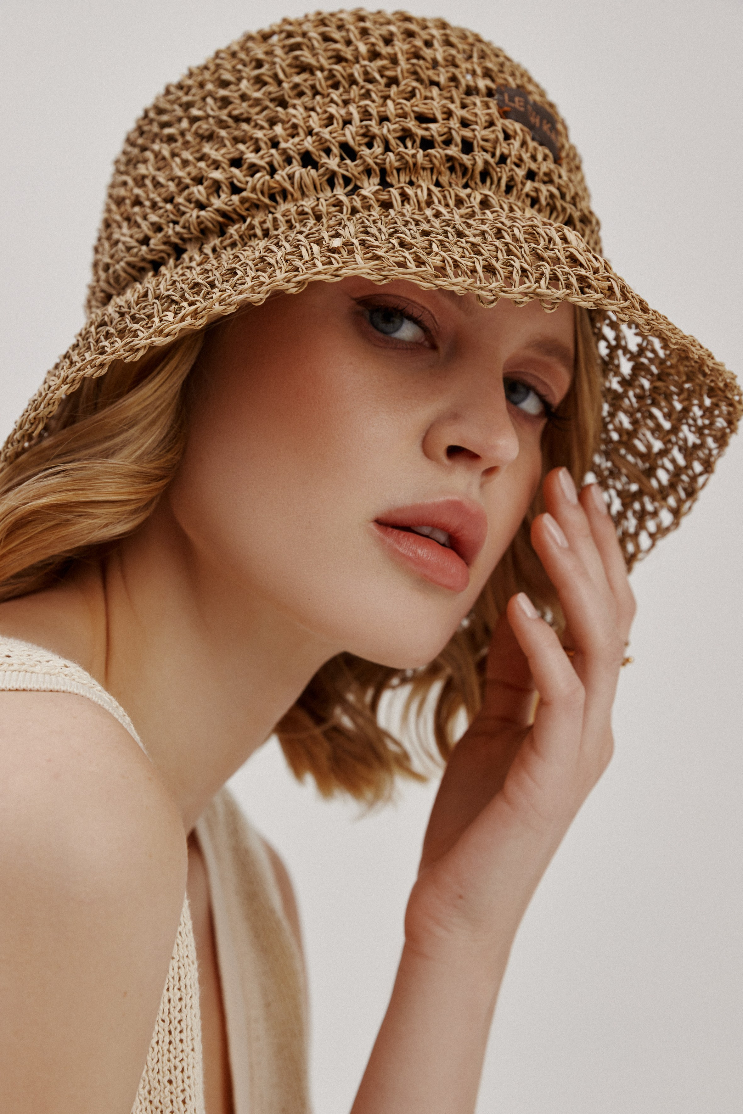 LESHKA headwear. Photographer Nika Okuneva