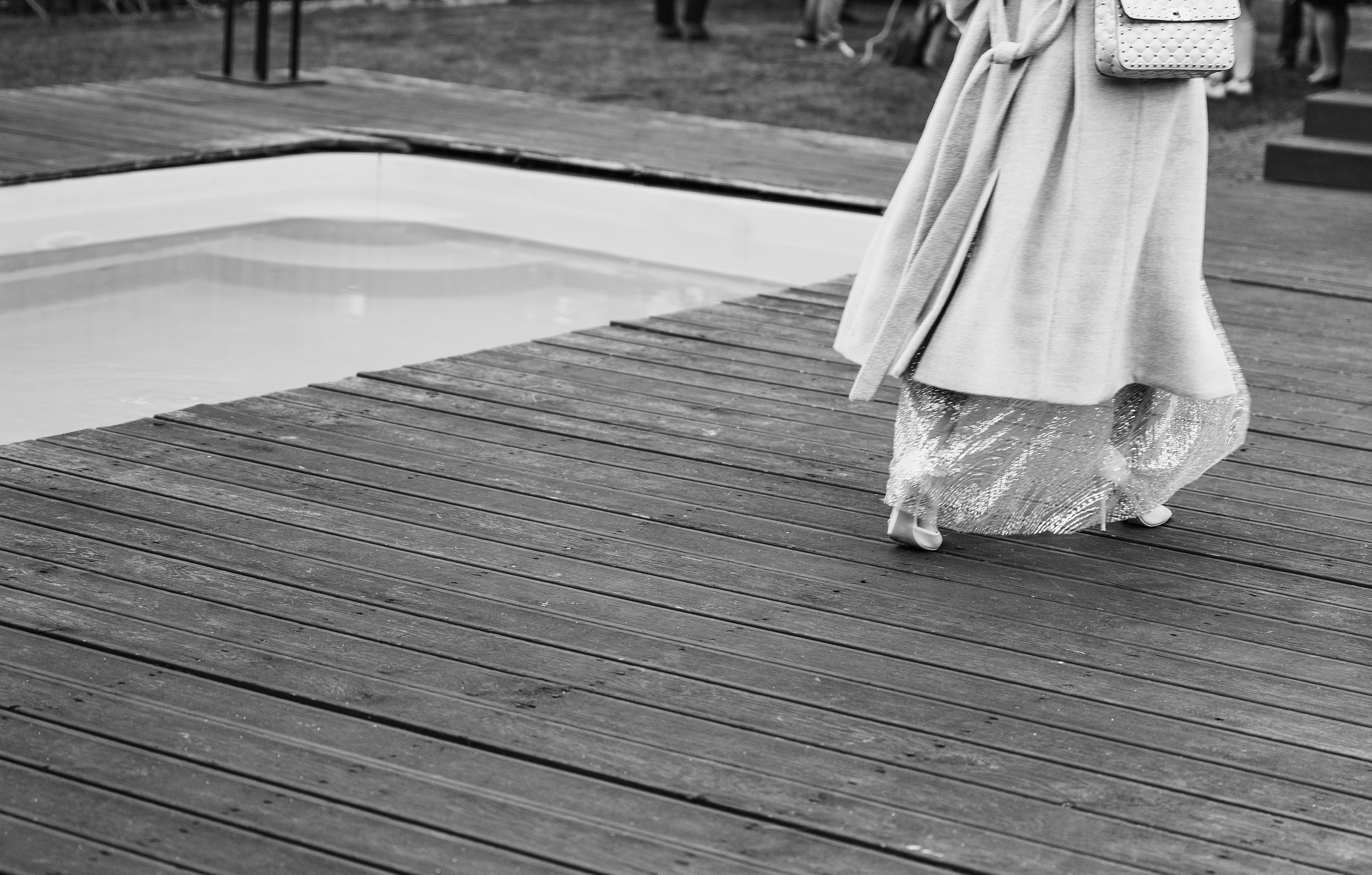 гости на свадьбе минимализм