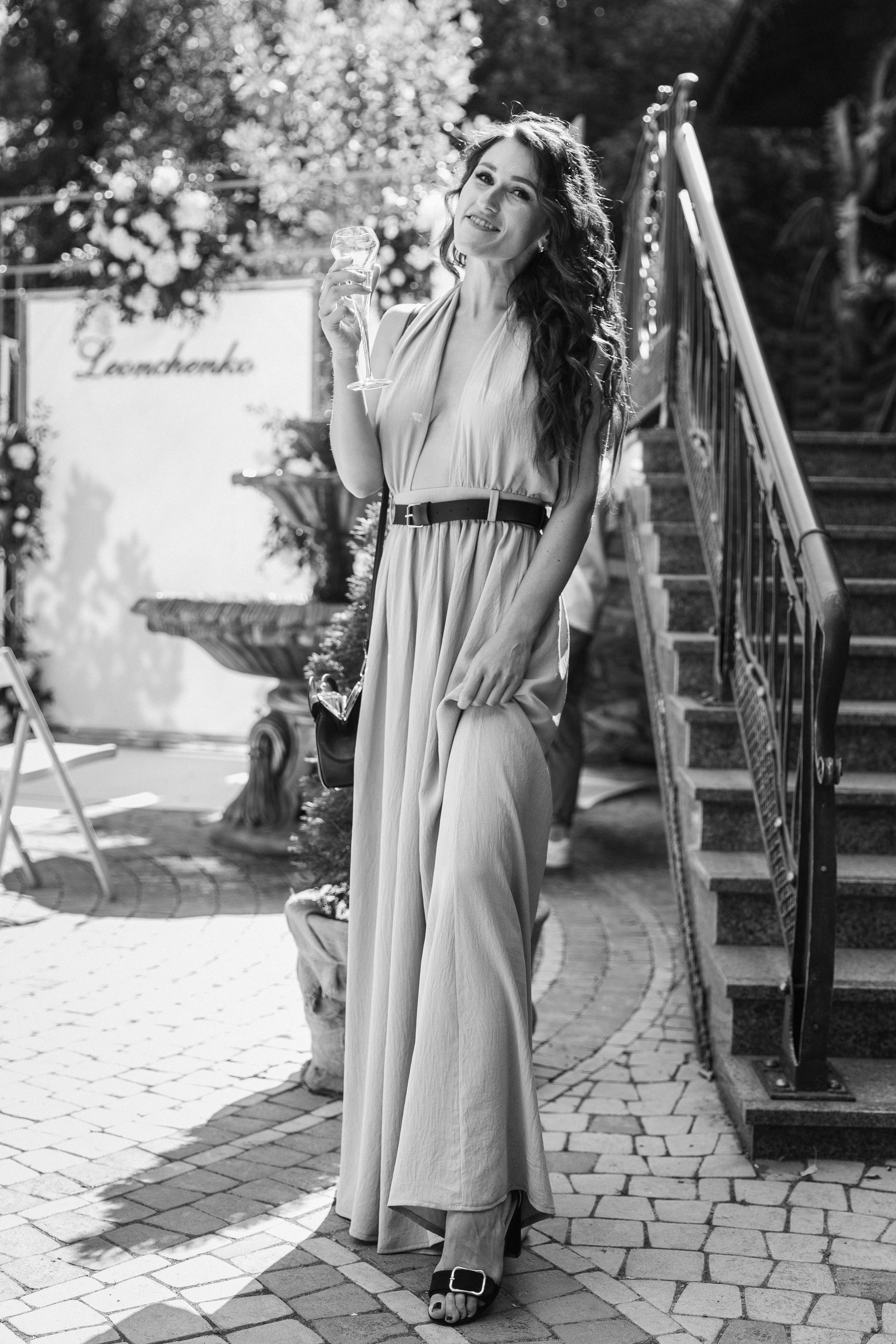 Гости на свадебной церемонии черно - белая фотография Кременчуг