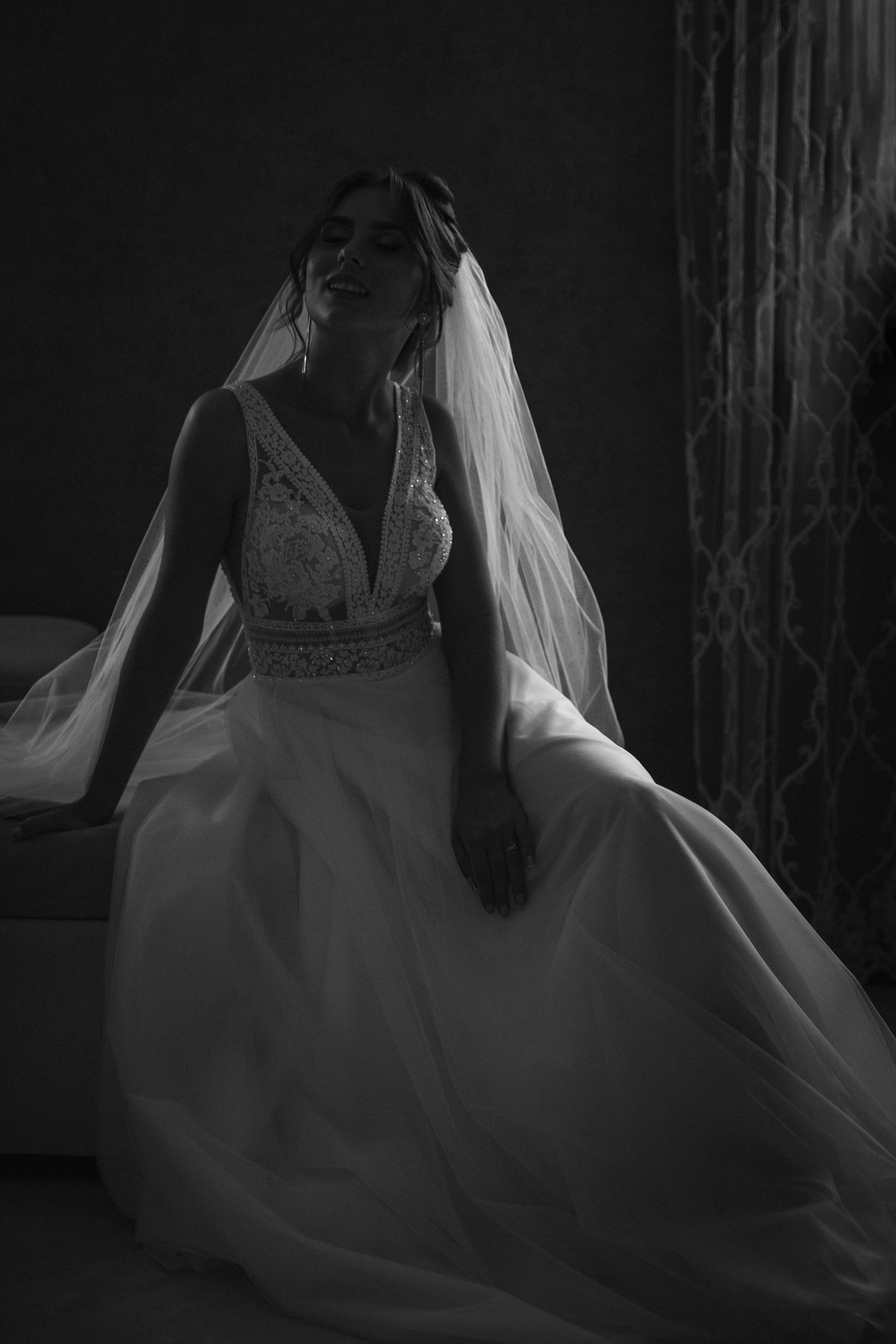 портрет невесты на сборах с интересным светом