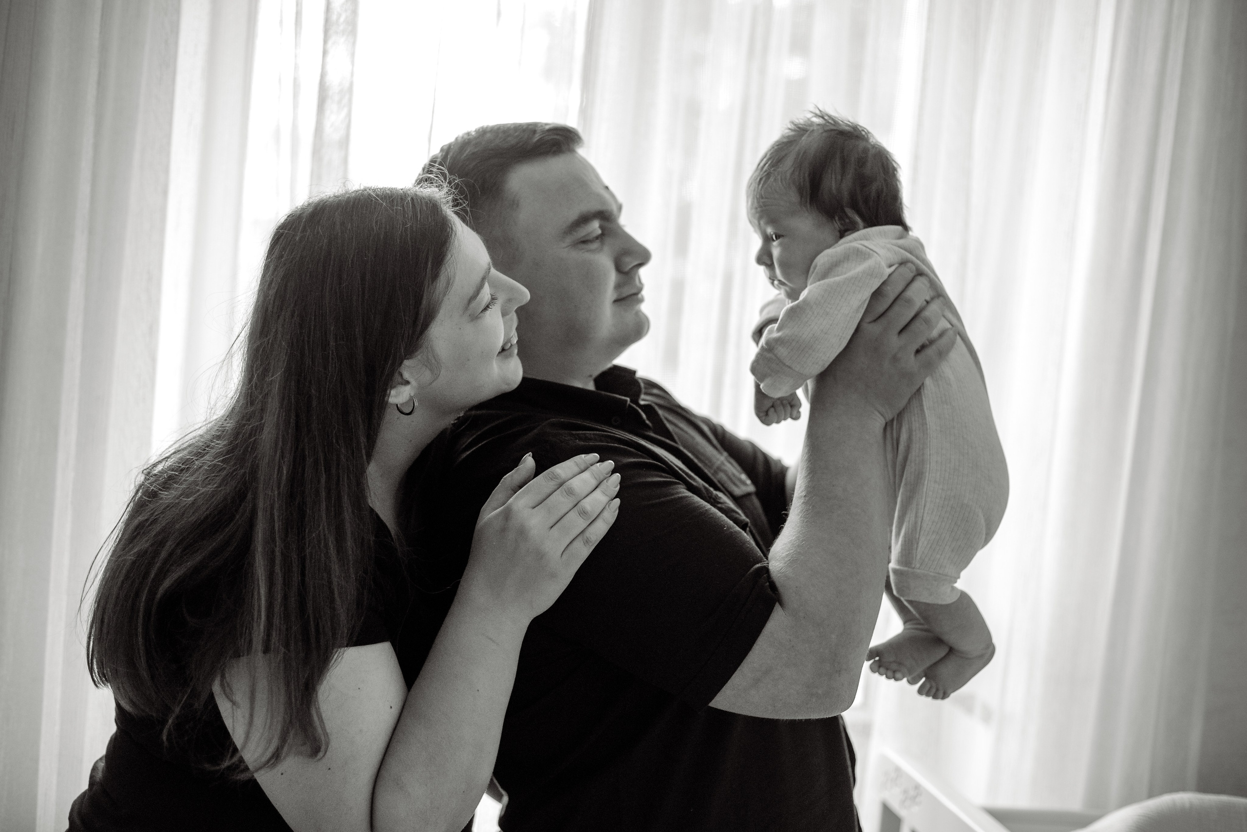 Богданчик сімейна фотоісторія. Фотограф новонароджених (newborn) та материнства у Житомирі Анна Якимчук