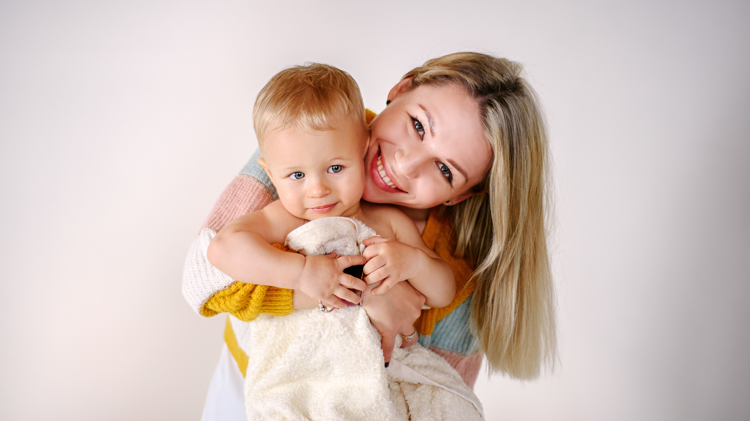ПЕРШИЙ ДЕНЬ НАРОДЖЕННЯ. Фотограф новонароджених (newborn) та дитинства у Житомирі Анна Якимчук