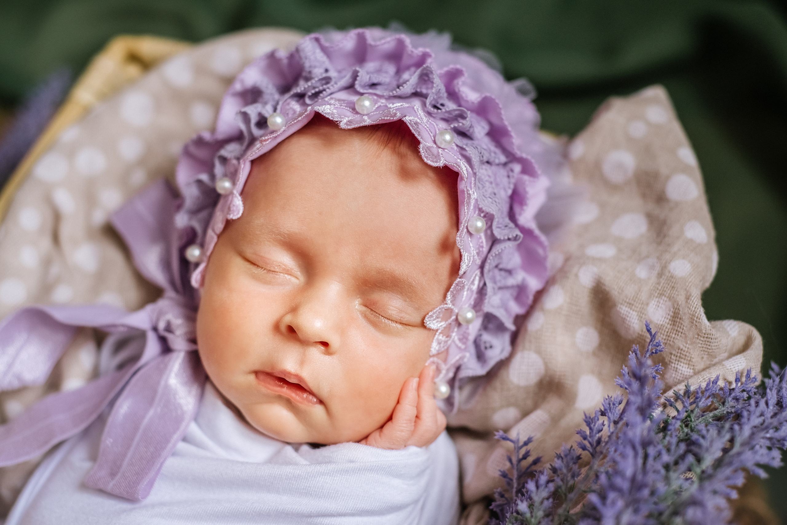 НОВОНАРОДЖЕНІ (NEWBORN). Фотограф новонароджених (newborn) та дитинства у Житомирі Анна Якимчук