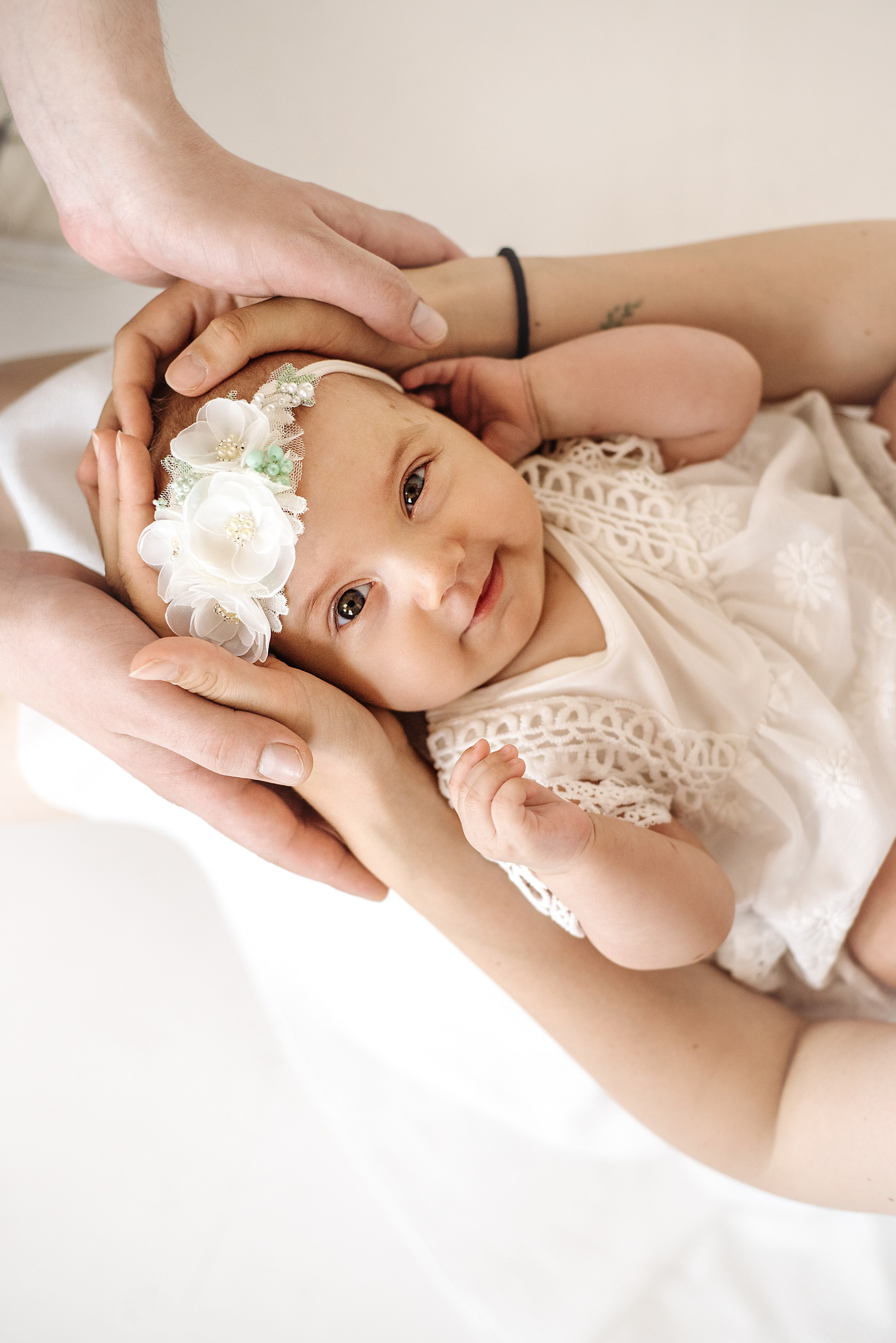 Діти до року. Фотограф новонароджених (newborn) та материнства у Житомирі Анна Якимчук