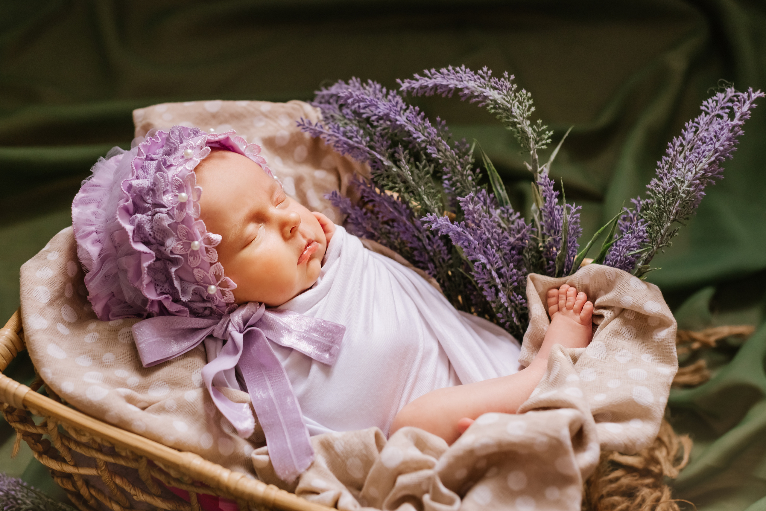 НОВОНАРОДЖЕНІ (NEWBORN). Фотограф новонароджених (newborn) та дитинства у Житомирі Анна Якимчук