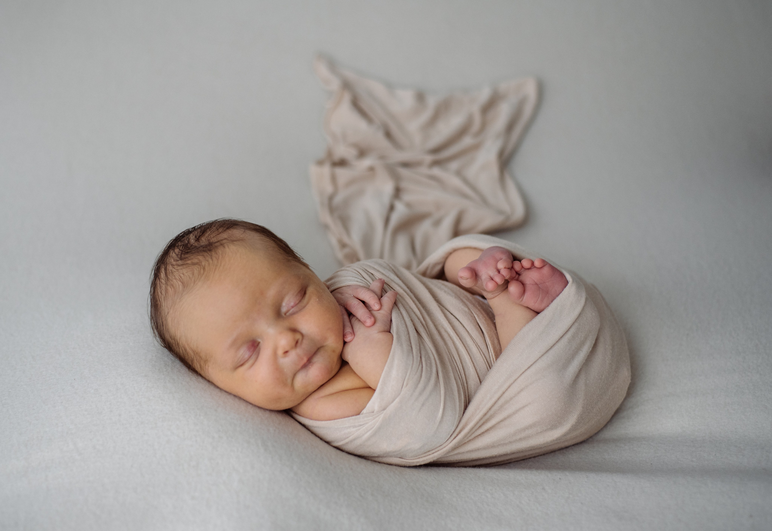 Перша фотосесія. Фотограф новонароджених (newborn) та материнства у Житомирі Анна Якимчук