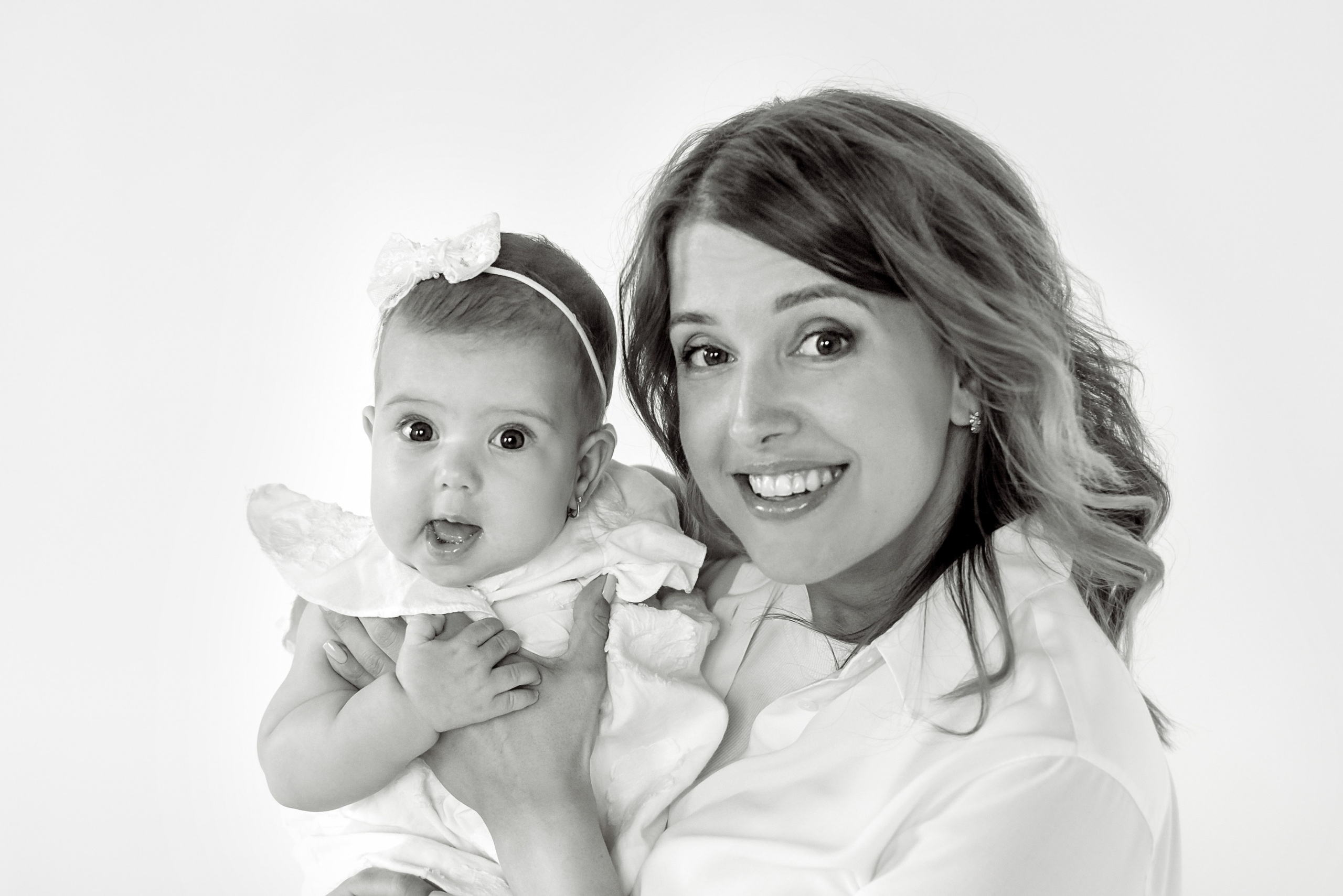 Сарочка. Фотограф новонароджених (newborn) та материнства у Житомирі Анна Якимчук