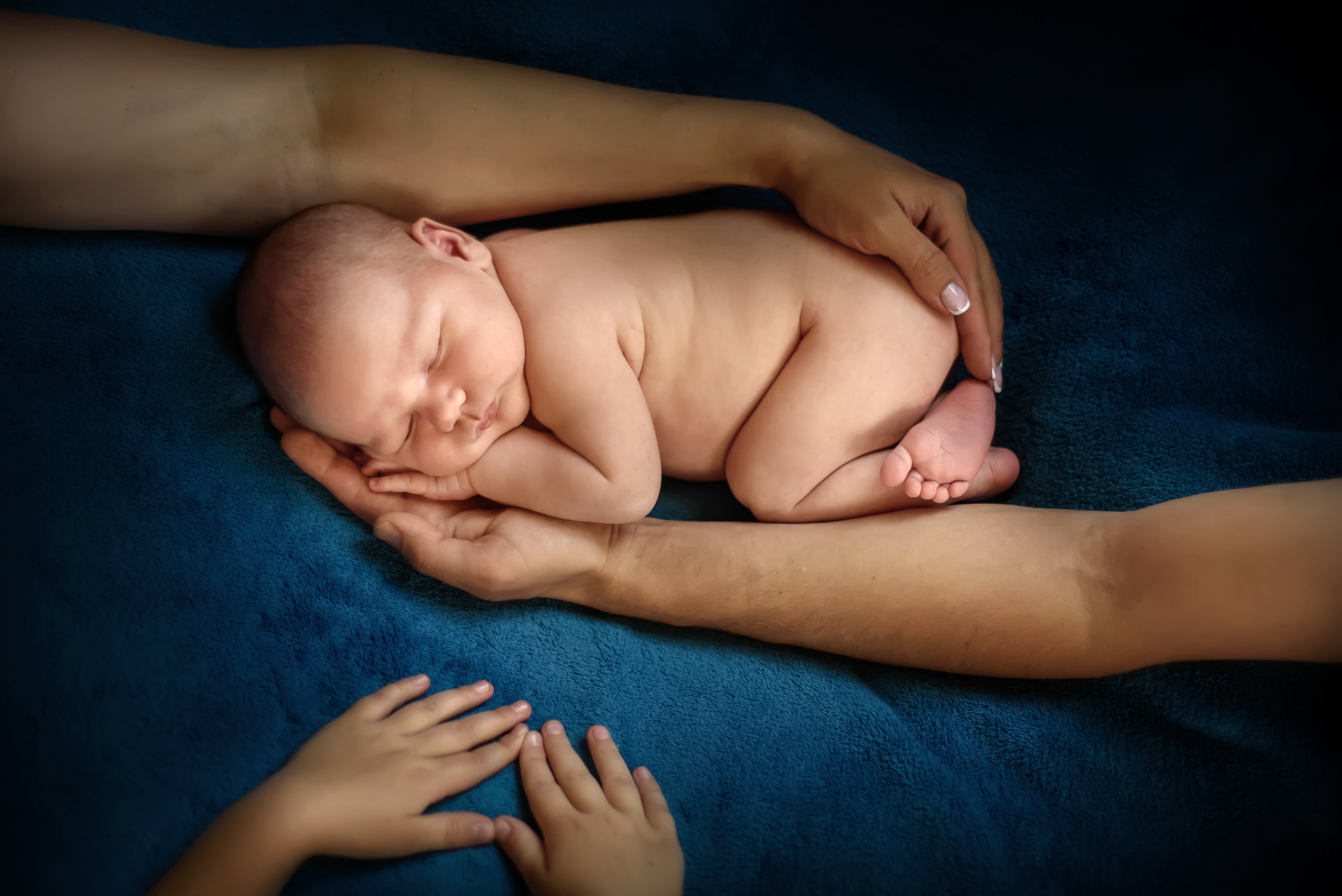 НОВОНАРОДЖЕНІ (NEWBORN). Фотограф новонароджених (newborn) та дитинства у Житомирі Анна Якимчук