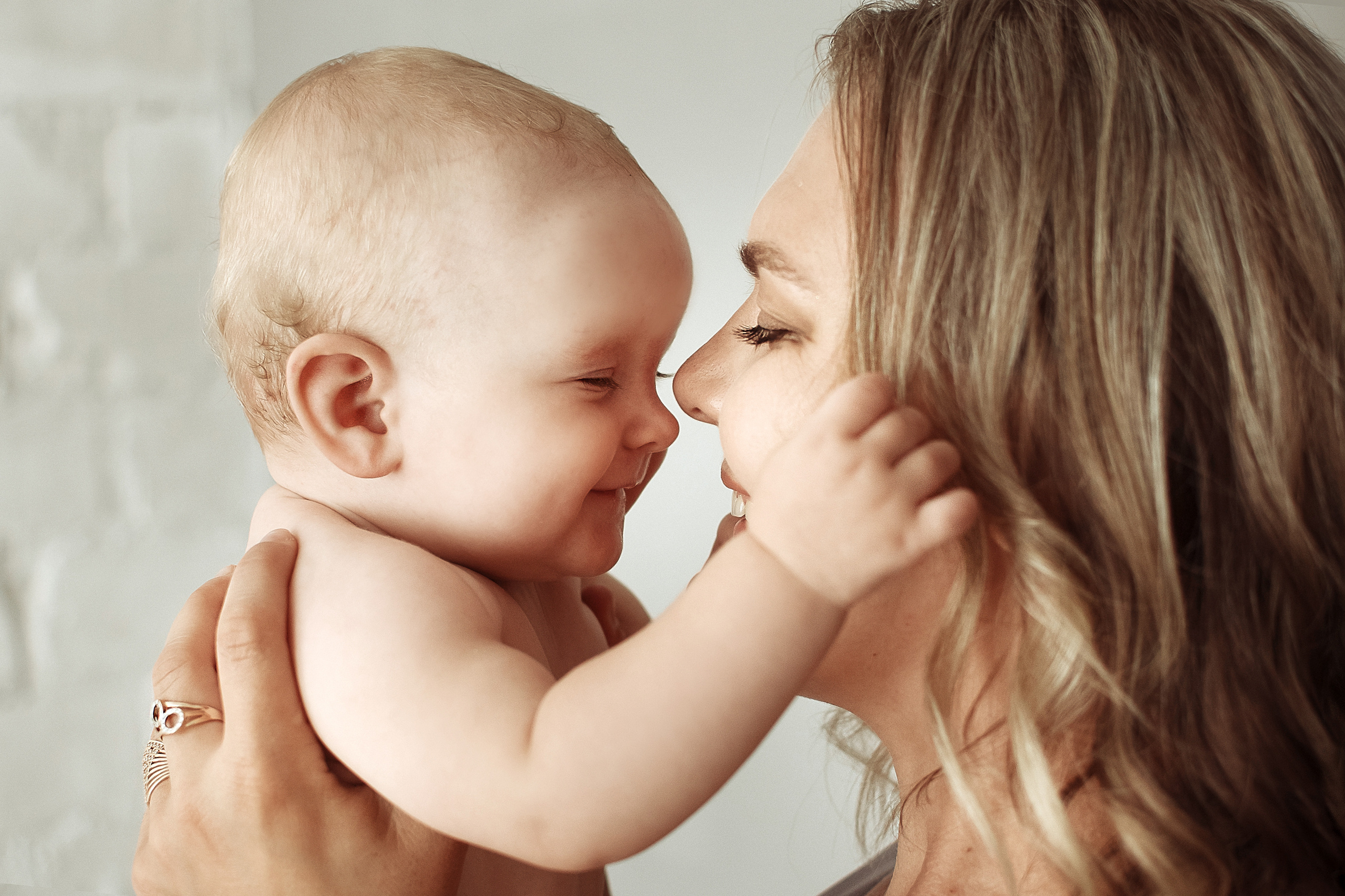 ПЕРШИЙ РІК ЖИТТЯ. Фотограф новонароджених (newborn) та дитинства у Житомирі Анна Якимчук