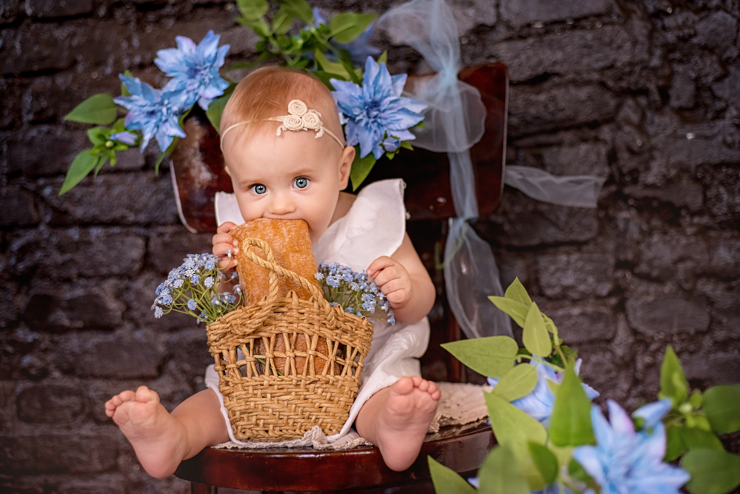 ПЕРШИЙ РІК ЖИТТЯ. Фотограф новонароджених (newborn) та дитинства у Житомирі Анна Якимчук