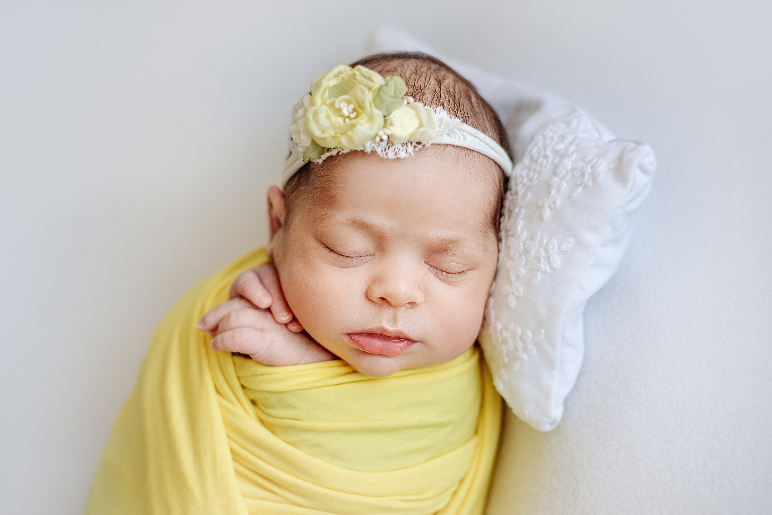 Катерина. Фотограф новонароджених (newborn) та материнства у Житомирі Анна Якимчук