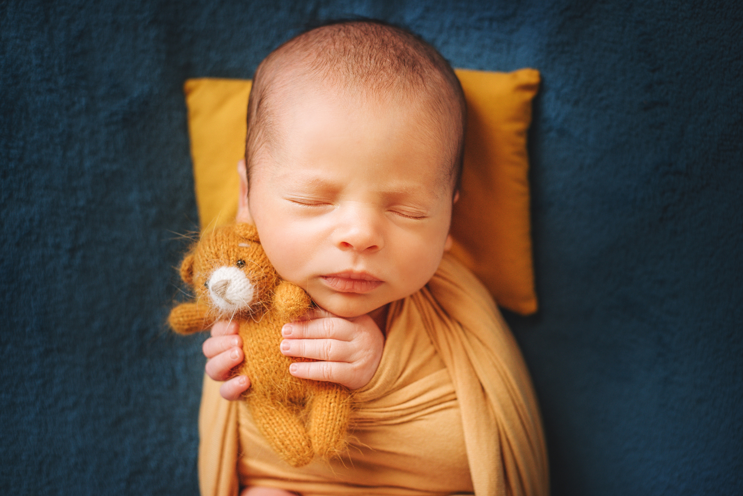 НОВОНАРОДЖЕНІ (NEWBORN). Фотограф новонароджених (newborn) та дитинства у Житомирі Анна Якимчук