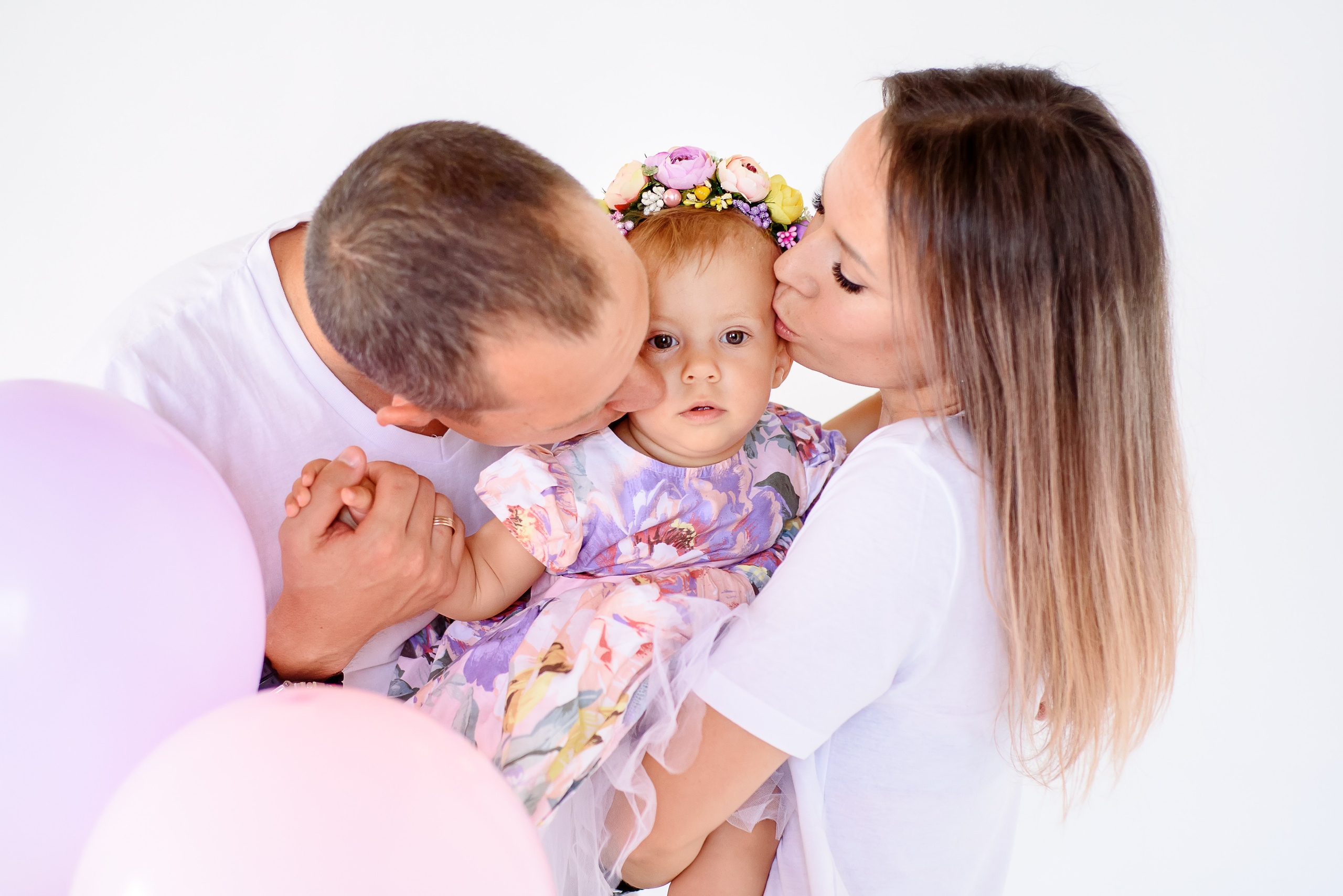 ПЕРШИЙ ДЕНЬ НАРОДЖЕННЯ. Фотограф новонароджених (newborn) та дитинства у Житомирі Анна Якимчук