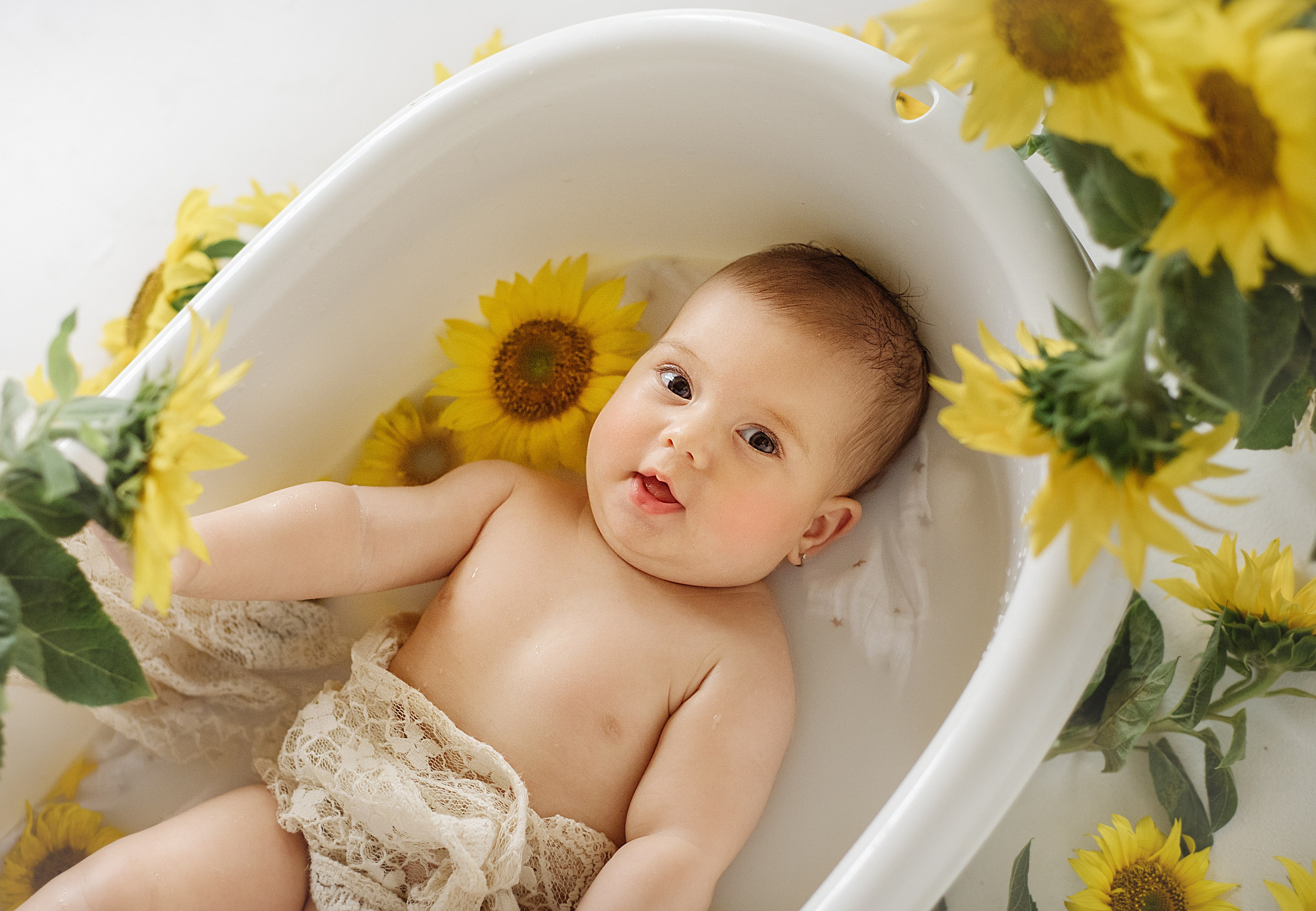 Сарочка. Фотограф новонароджених (newborn) та материнства у Житомирі Анна Якимчук