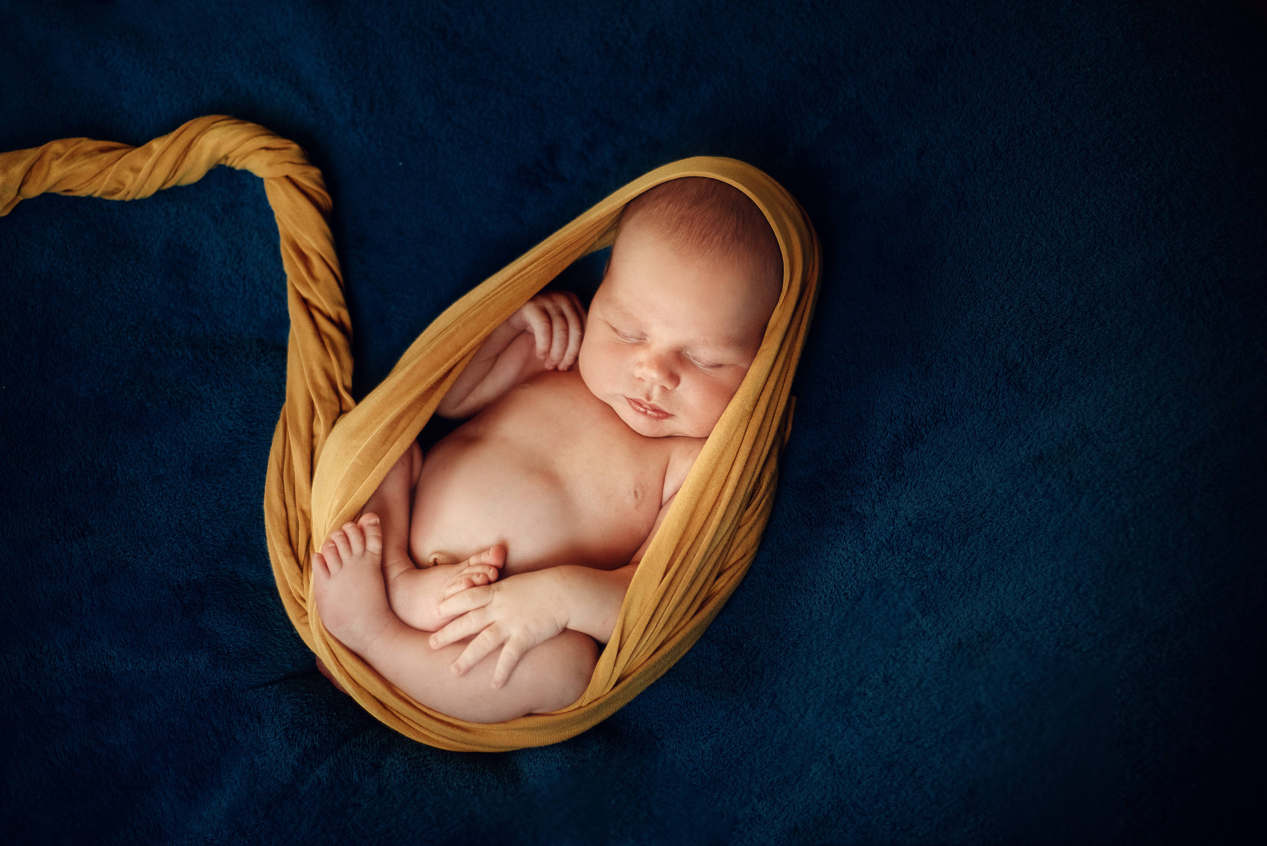 НОВОНАРОДЖЕНІ (NEWBORN). Фотограф новонароджених (newborn) та дитинства у Житомирі Анна Якимчук