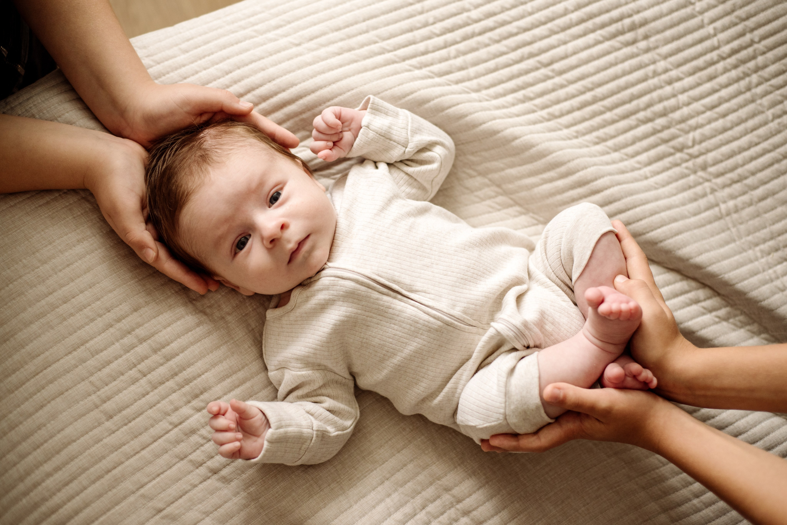 Богданчик сімейна фотоісторія. Фотограф новонароджених (newborn) та материнства у Житомирі Анна Якимчук