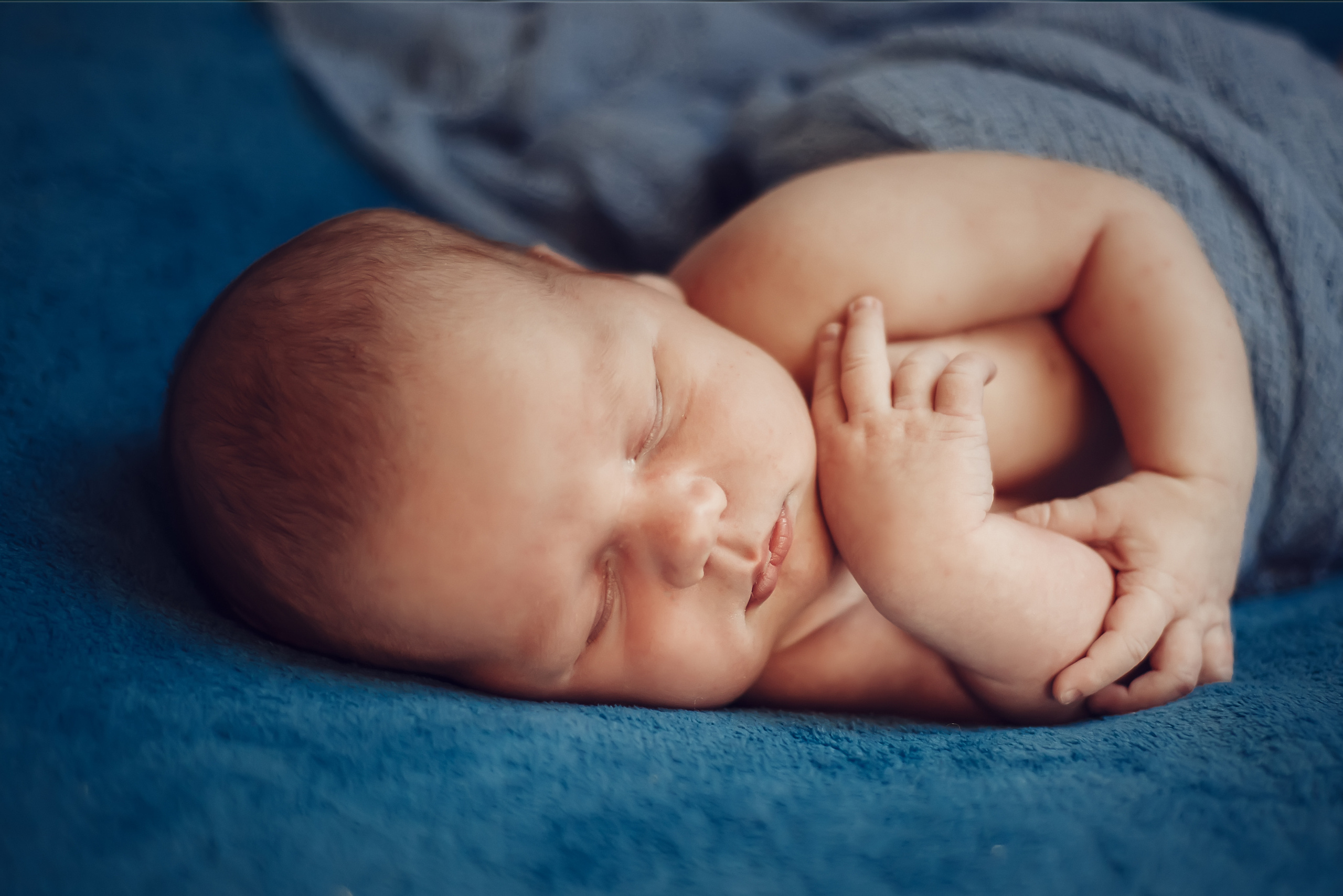 НОВОНАРОДЖЕНІ (NEWBORN). Фотограф новонароджених (newborn) та дитинства у Житомирі Анна Якимчук