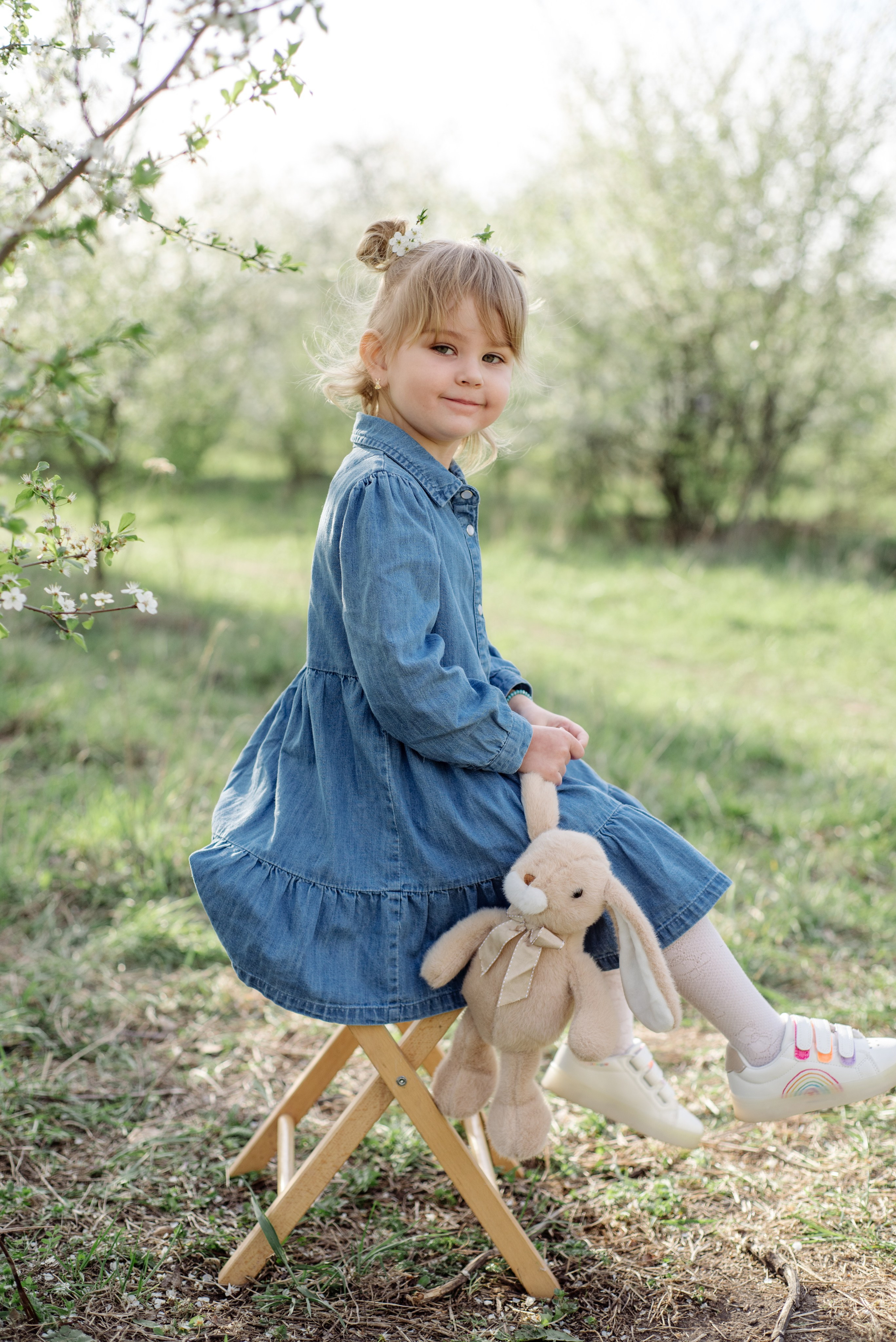 Яся і кролик. Фотограф новонароджених (newborn) та материнства у Житомирі Анна Якимчук