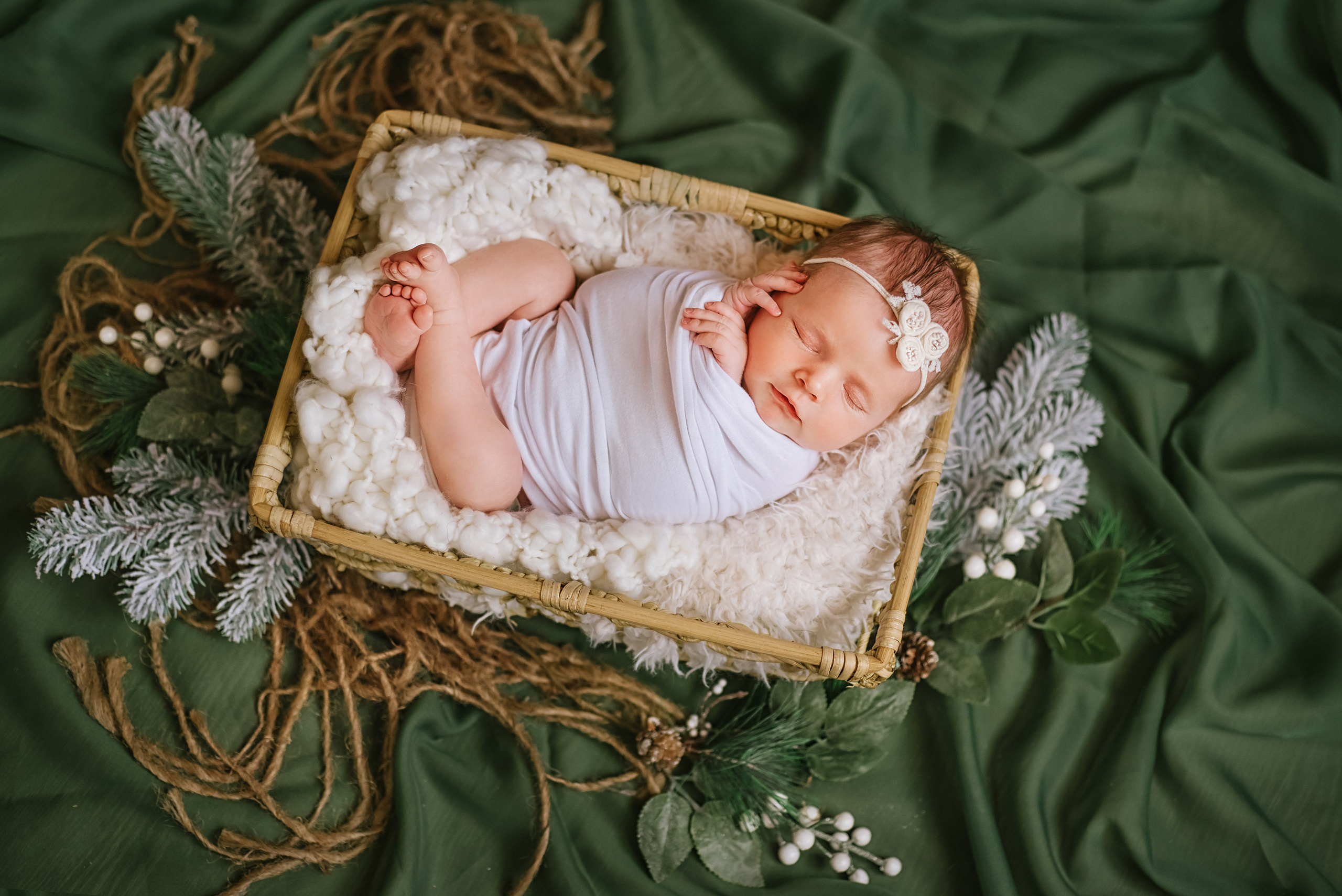 НОВОНАРОДЖЕНІ (NEWBORN). Фотограф новонароджених (newborn) та дитинства у Житомирі Анна Якимчук