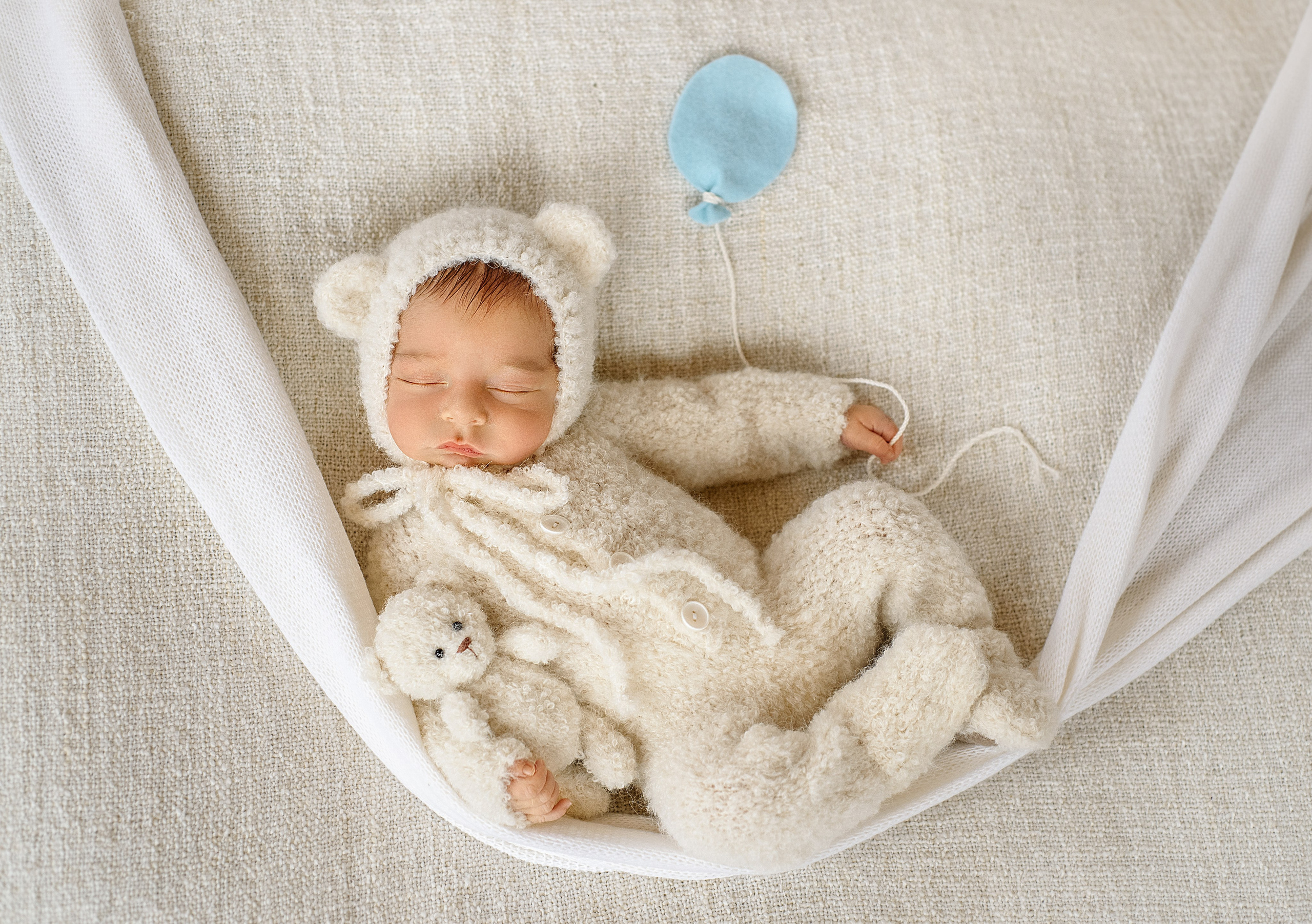 Романчик. Фотограф новонароджених (newborn) та материнства у Житомирі Анна Якимчук