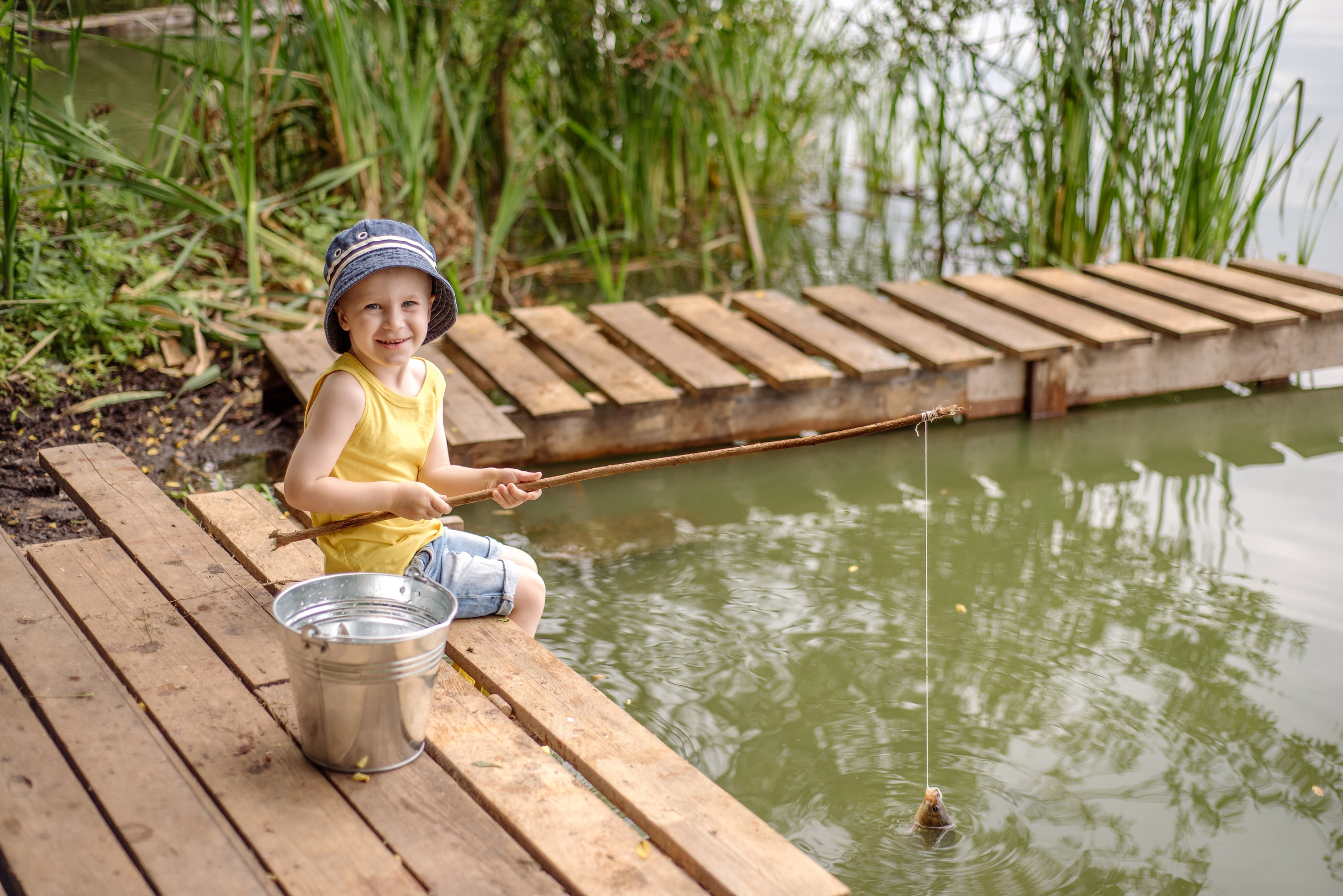 Весела рибалка. Фотограф новонароджених (newborn) та материнства у Житомирі Анна Якимчук