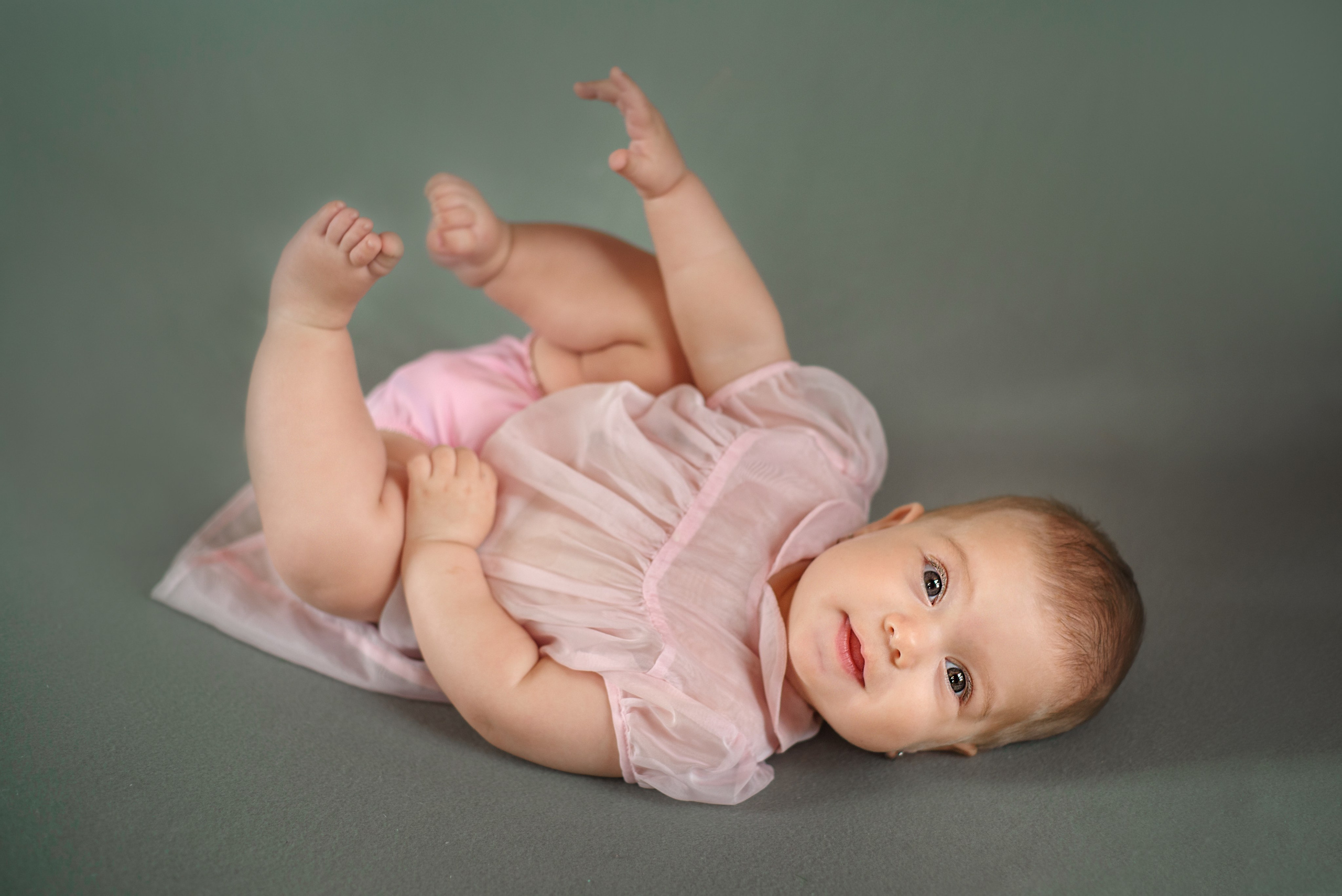 Сарочка. Фотограф новонароджених (newborn) та материнства у Житомирі Анна Якимчук