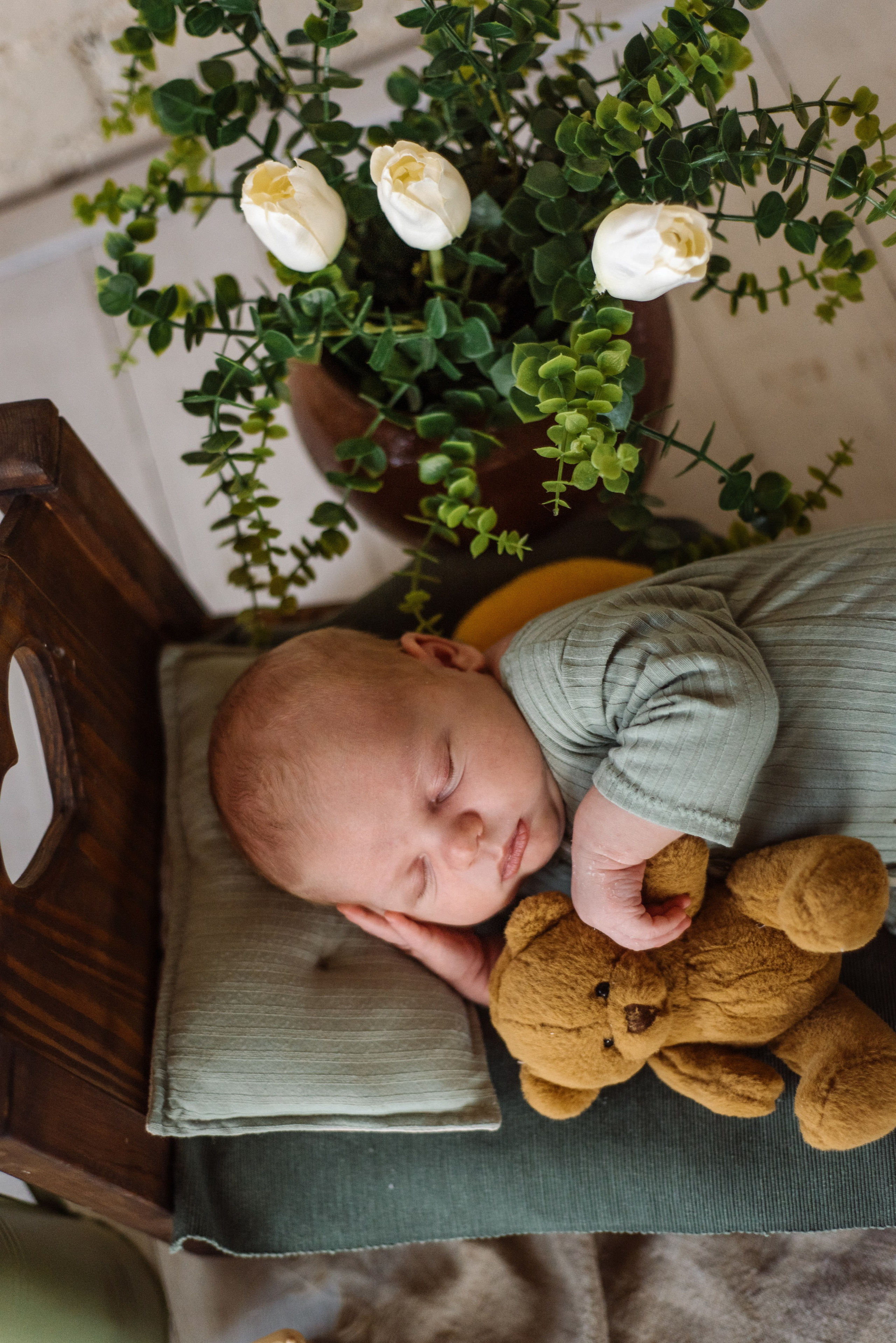 Тимофій перша фотосесія. Фотограф новонароджених (newborn) та материнства у Житомирі Анна Якимчук